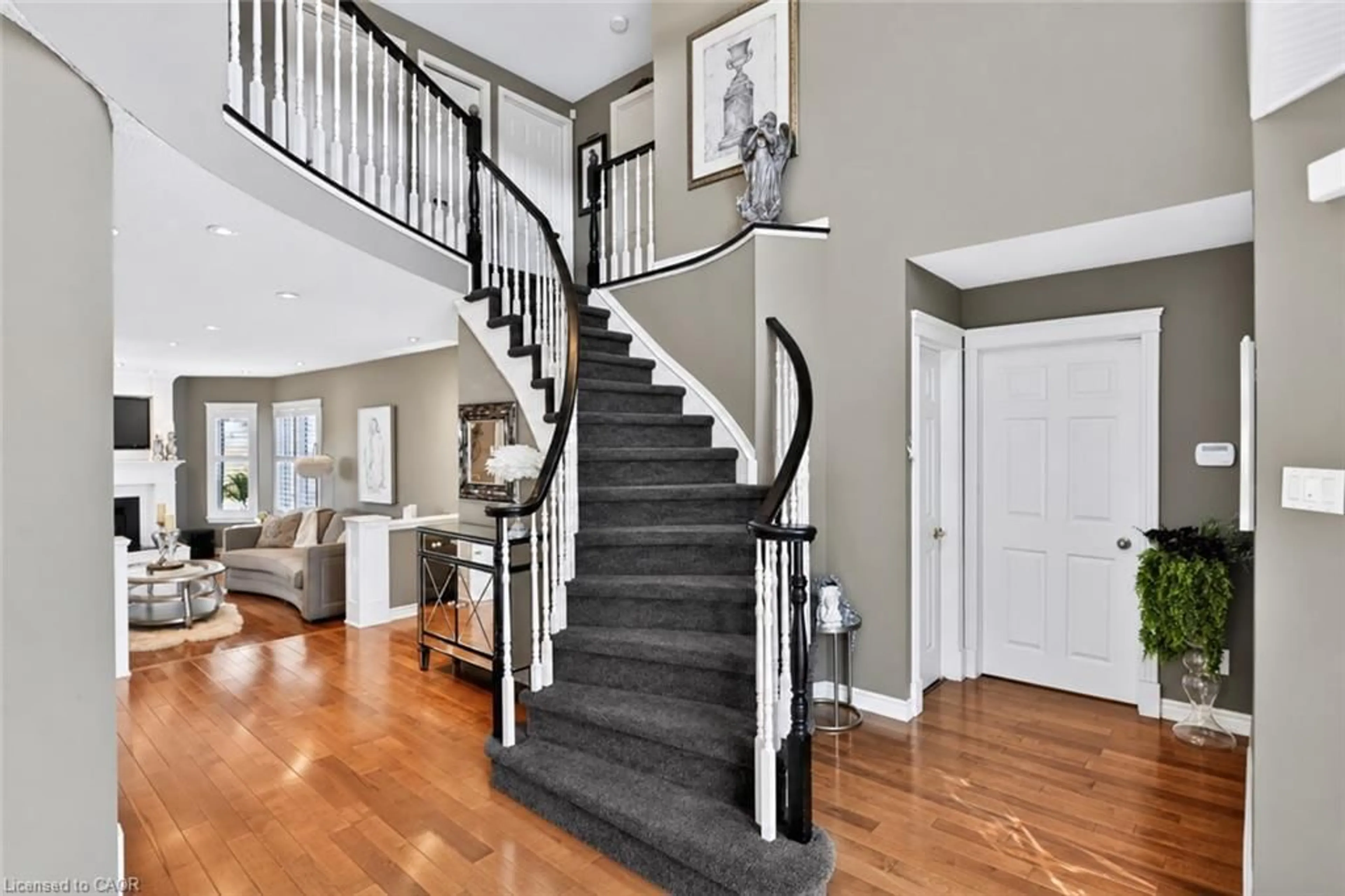 Unknown for 150 Rowntree Dr, Hamilton Ontario L8W 2N6