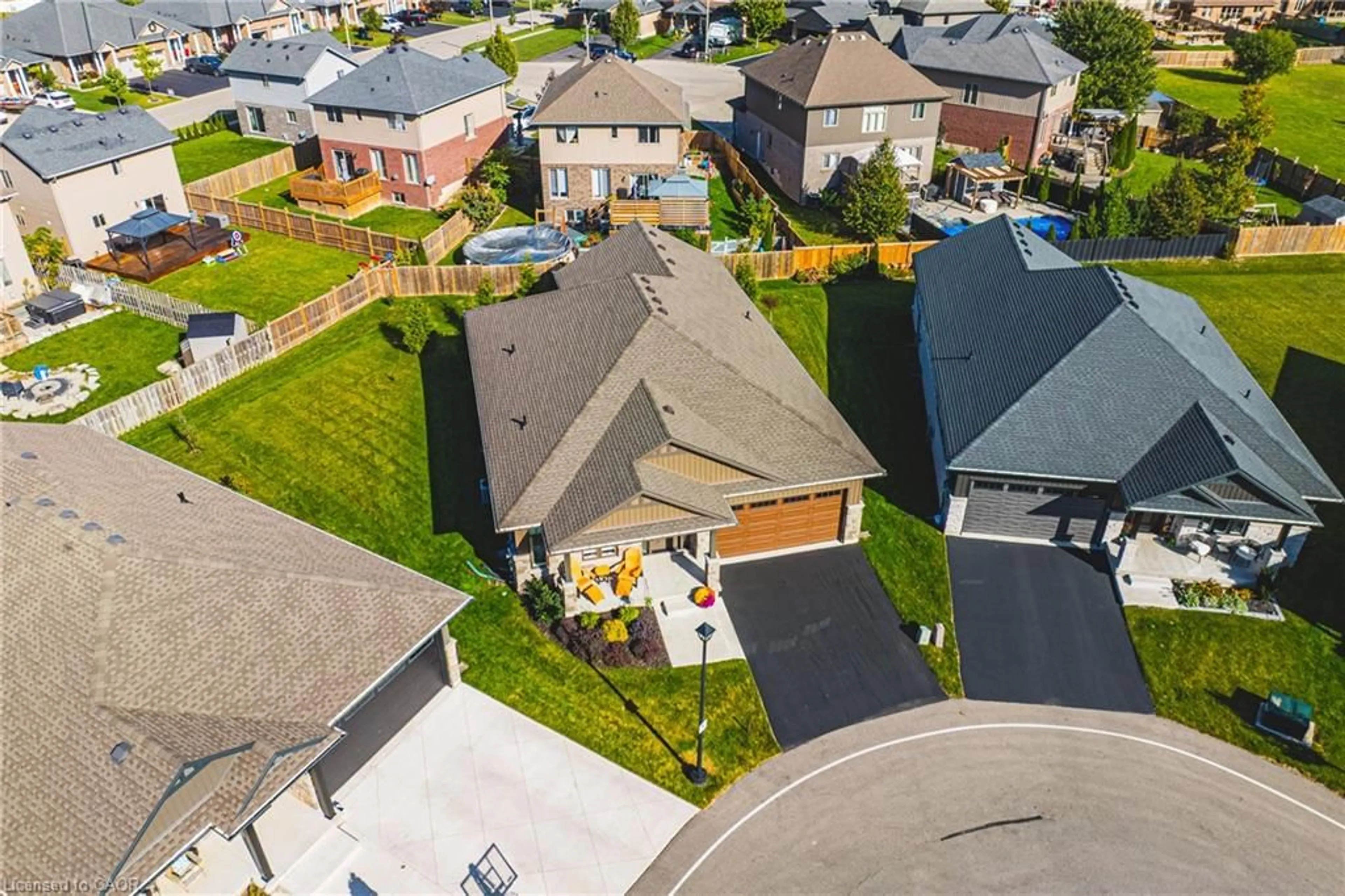 A pic from outside/outdoor area/front of a property/back of a property/a pic from drone, street for 24 Craddock Blvd #23, Jarvis Ontario N0A 1J0