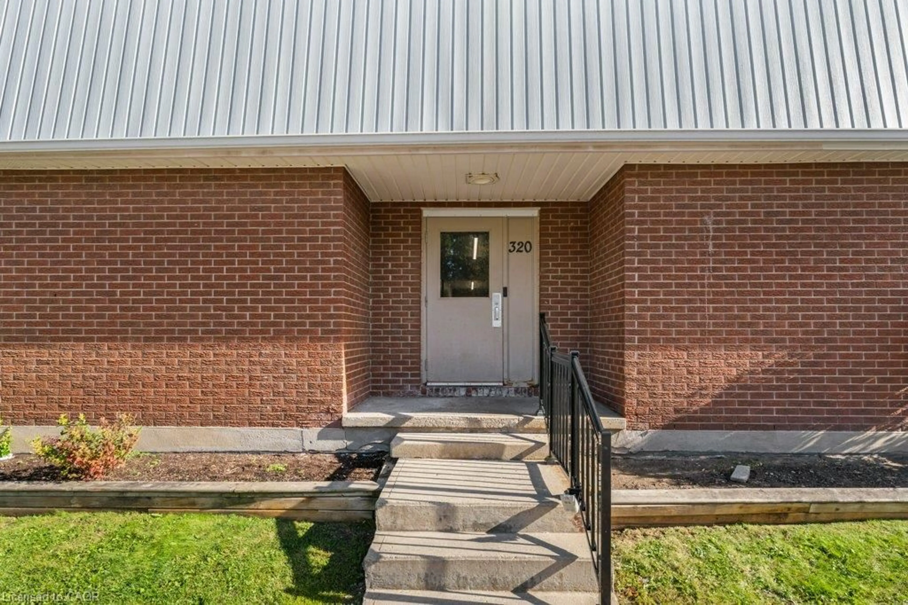 Unknown for 320 Traynor Ave #1, Kitchener Ontario N2C 2J1
