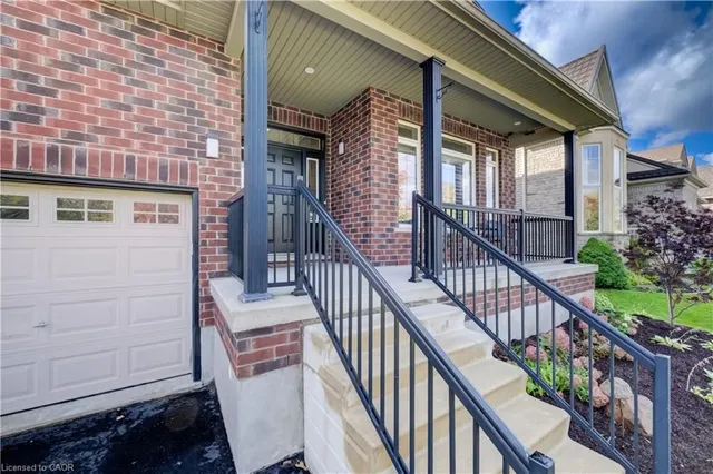 102 Schweitzer Cres, Wellesley 3