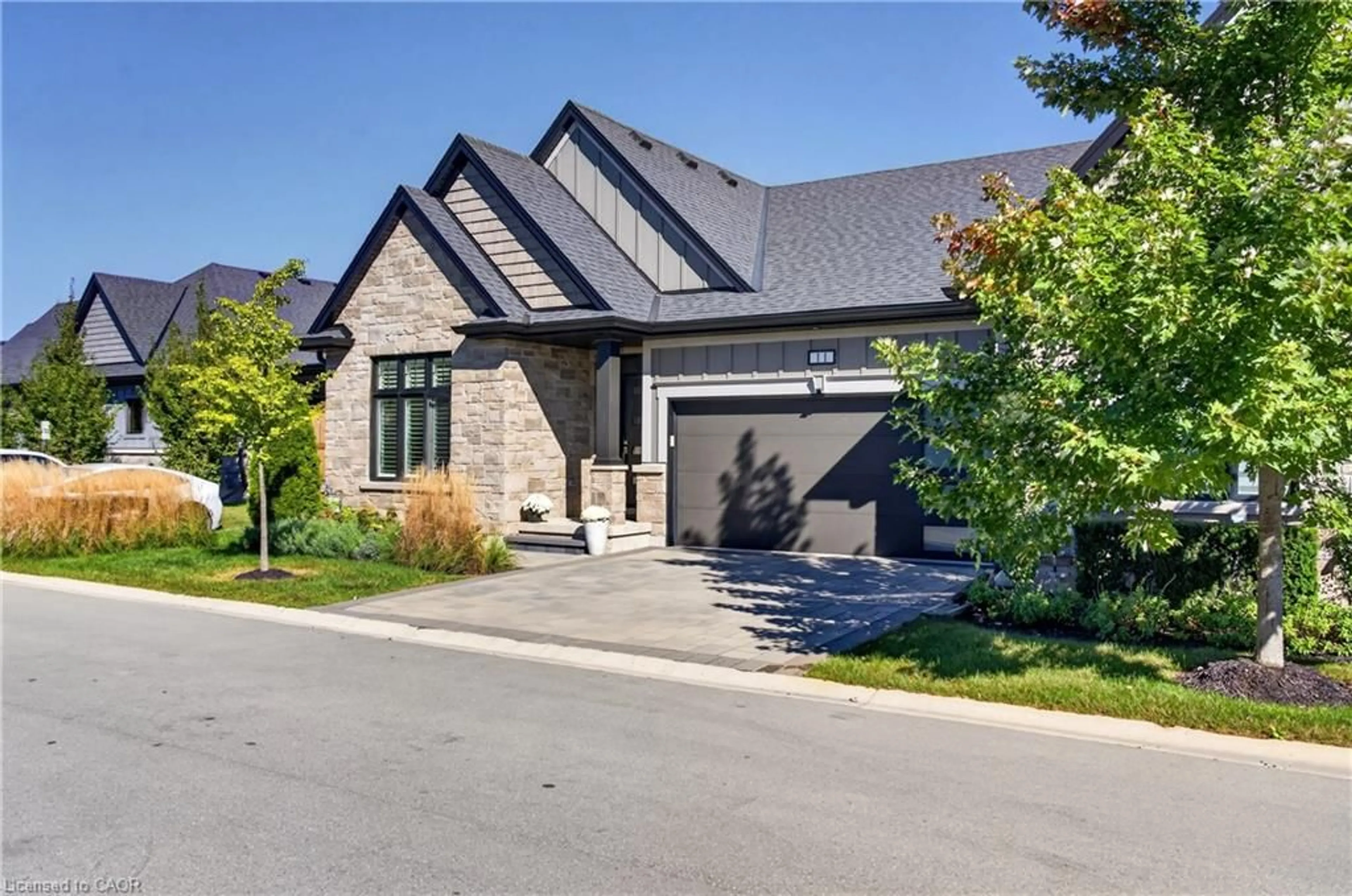 Home with brick exterior material, street for 154 Port Robinson Rd Rd #11, Fonthill Ontario L3E 0B7