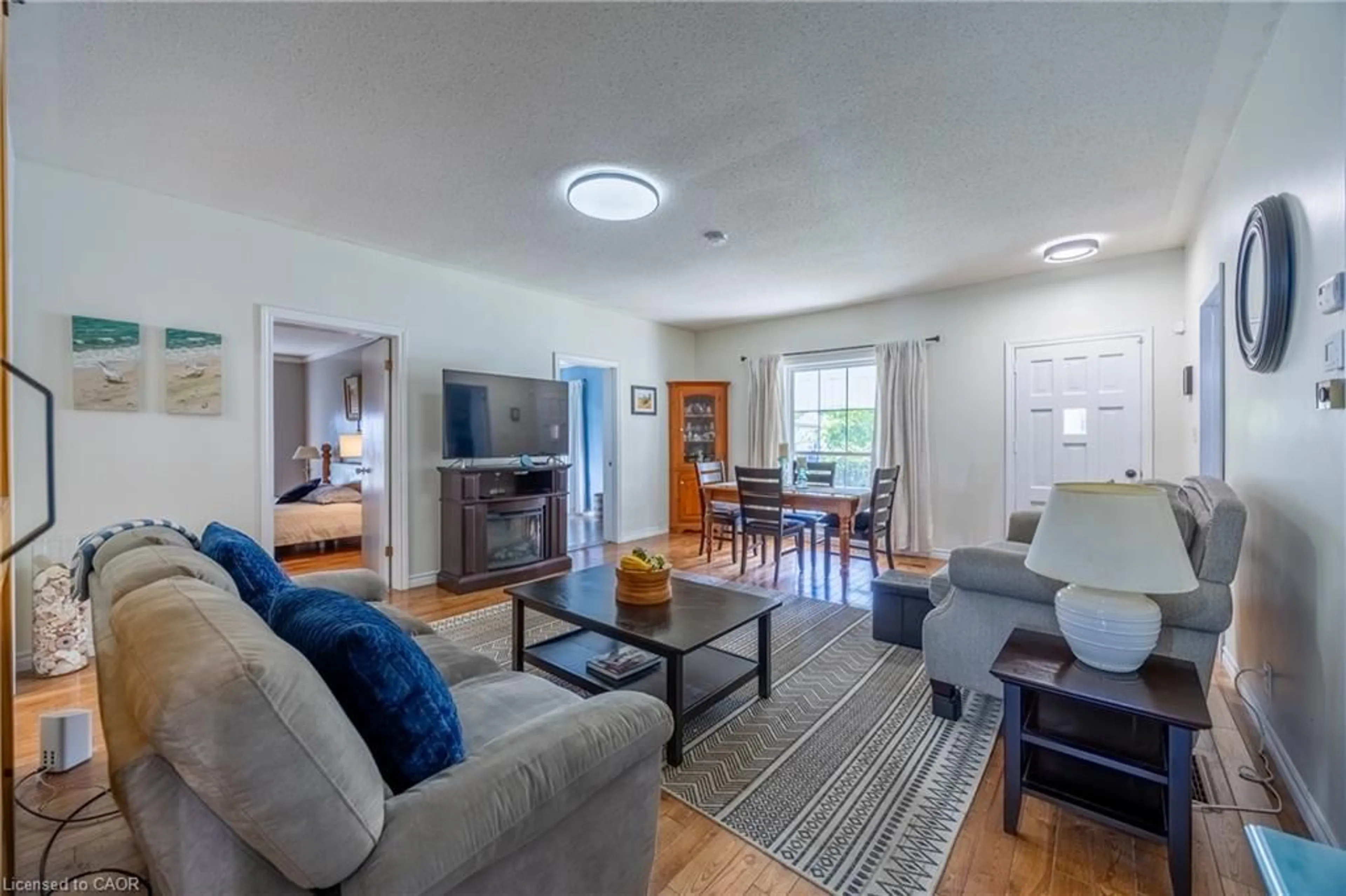 Living room with furniture, unknown for 283 Hall St, Ingersoll Ontario N5C 1V8
