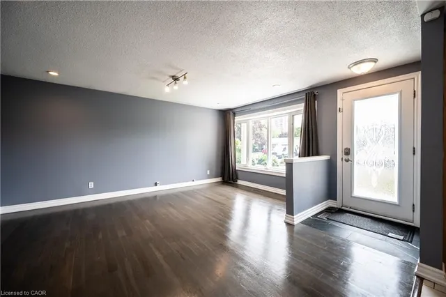66 Belwood Cres, Kitchener 4