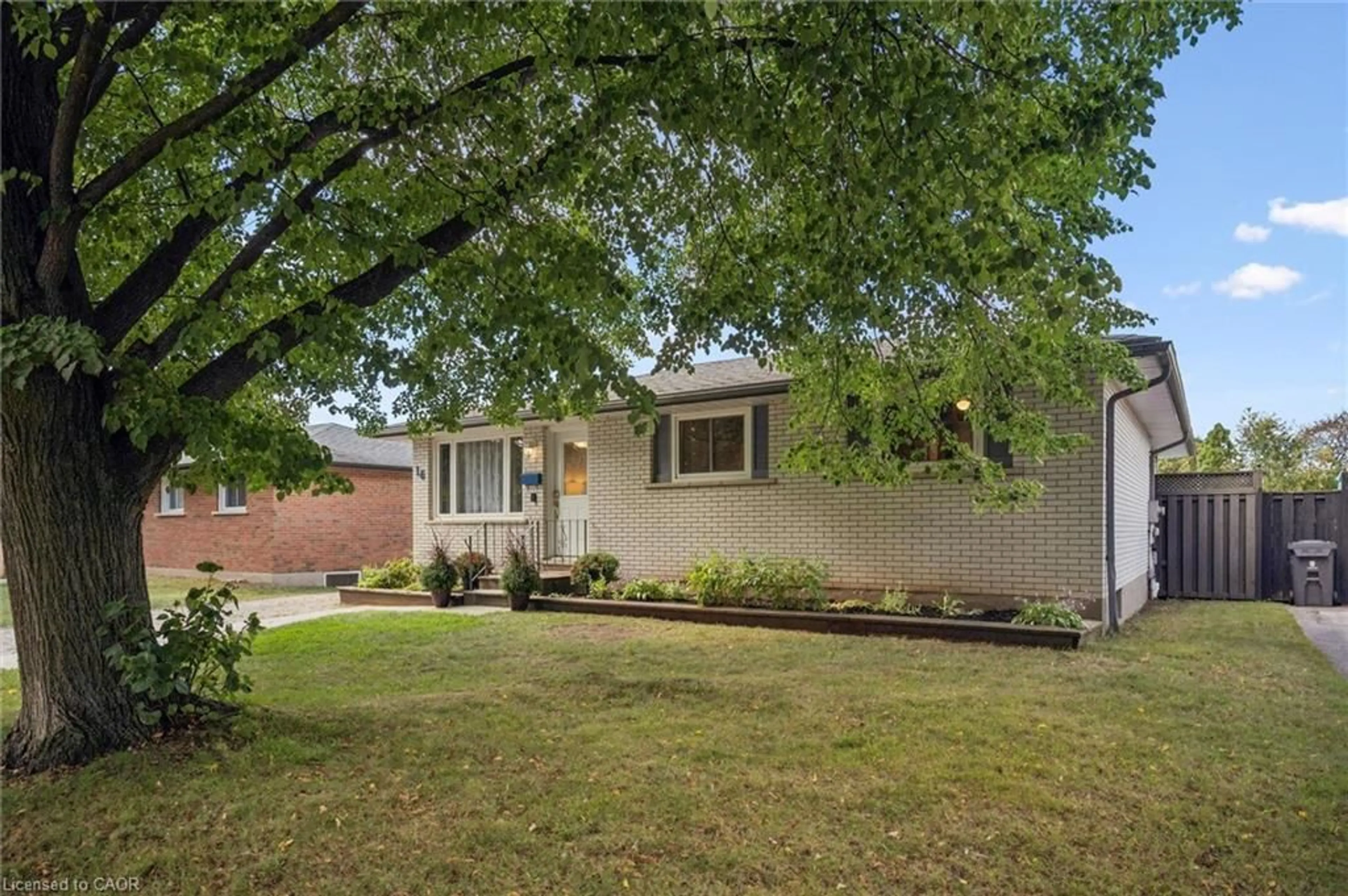 Unknown for 16 Argyle Dr, Guelph Ontario N1G 2P2