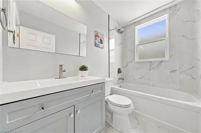 294 East 28th St, Hamilton 5