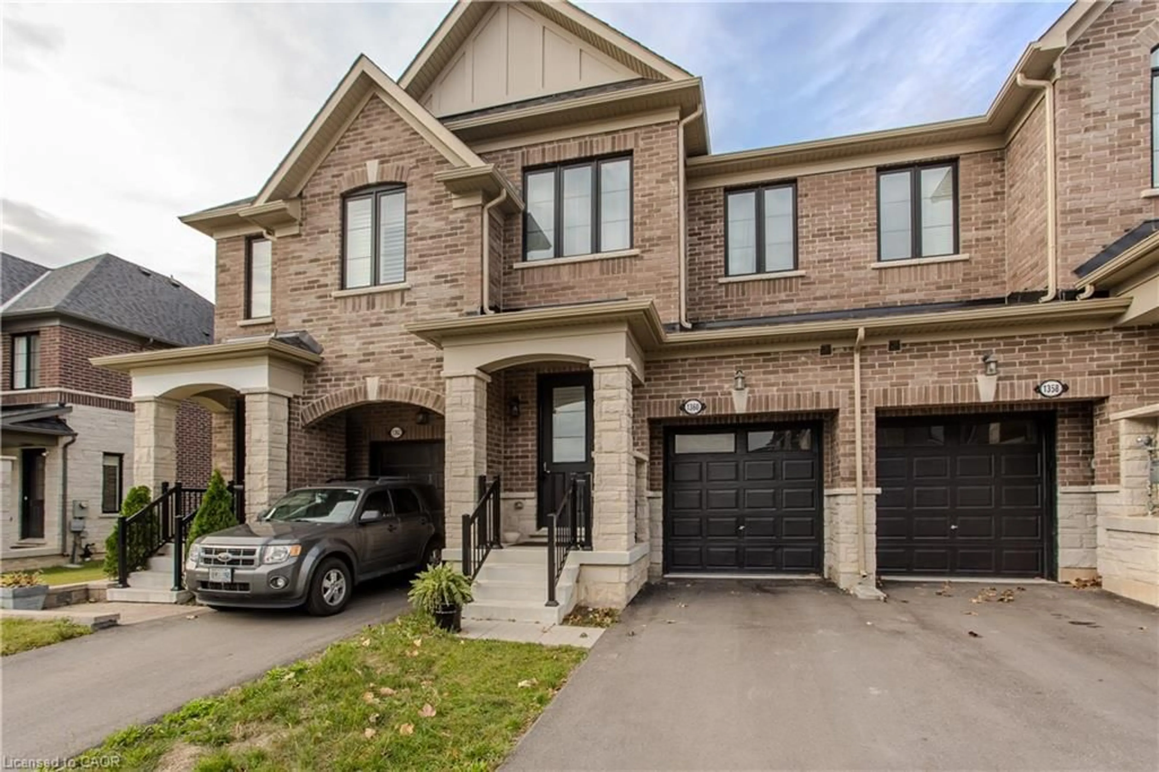 Home with brick exterior material, street for 1360 Almonte Dr, Burlington Ontario L7P 0V6