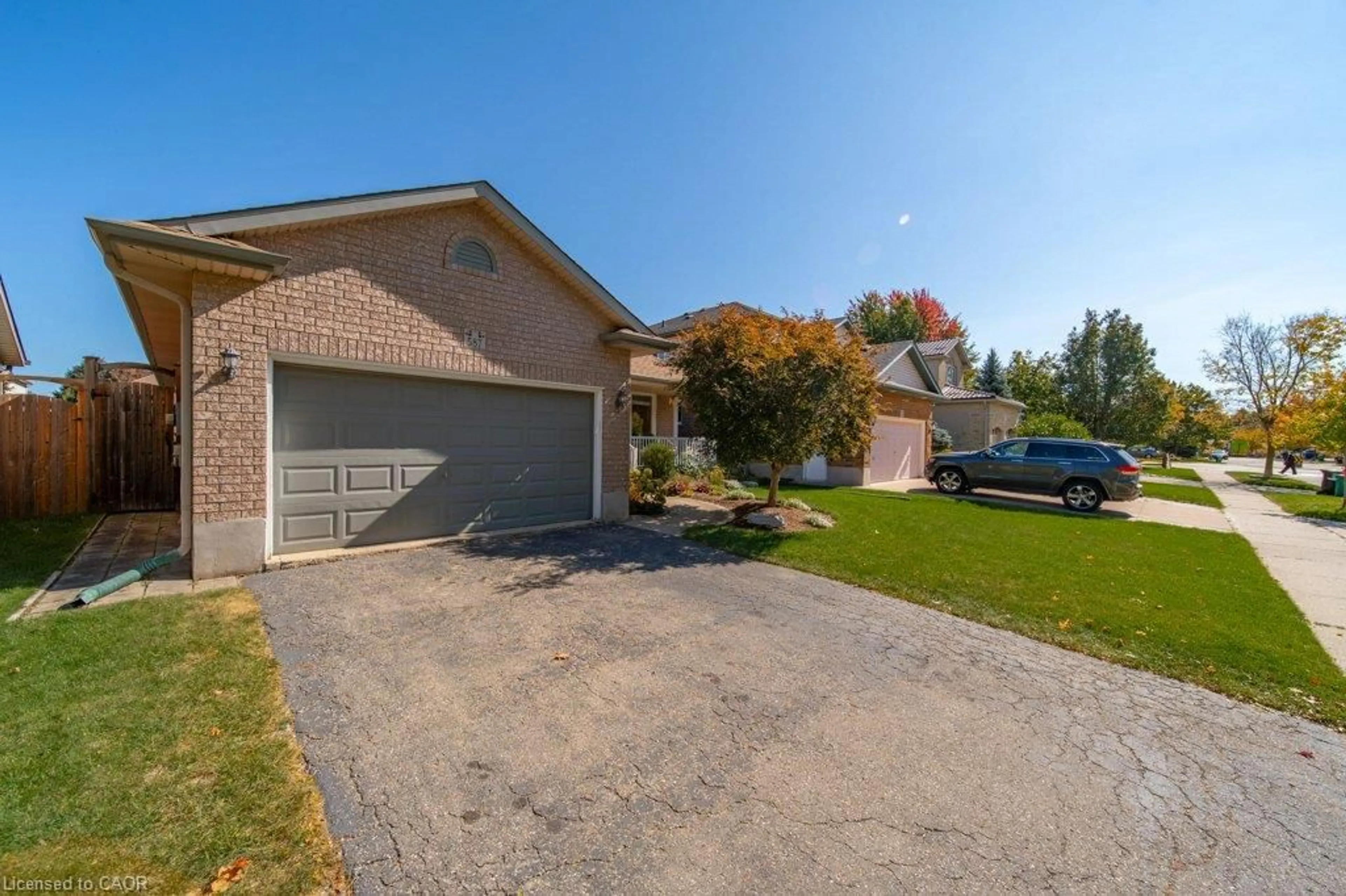 Unknown for 587 Sandbanks Cres, Waterloo Ontario N2V 2K4