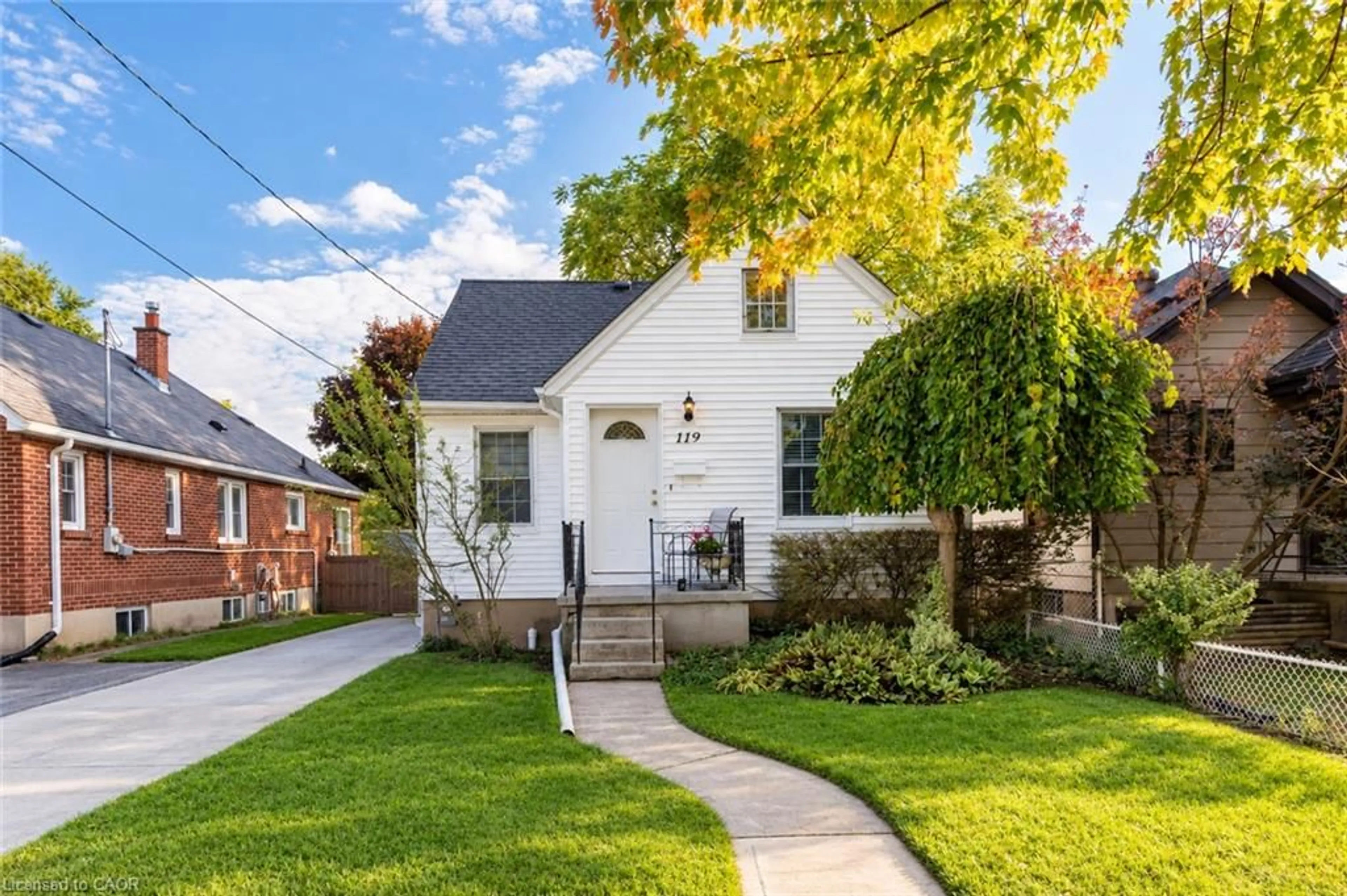 Home with brick exterior material, street for 119 Bond St, London Ontario N6C 1W6
