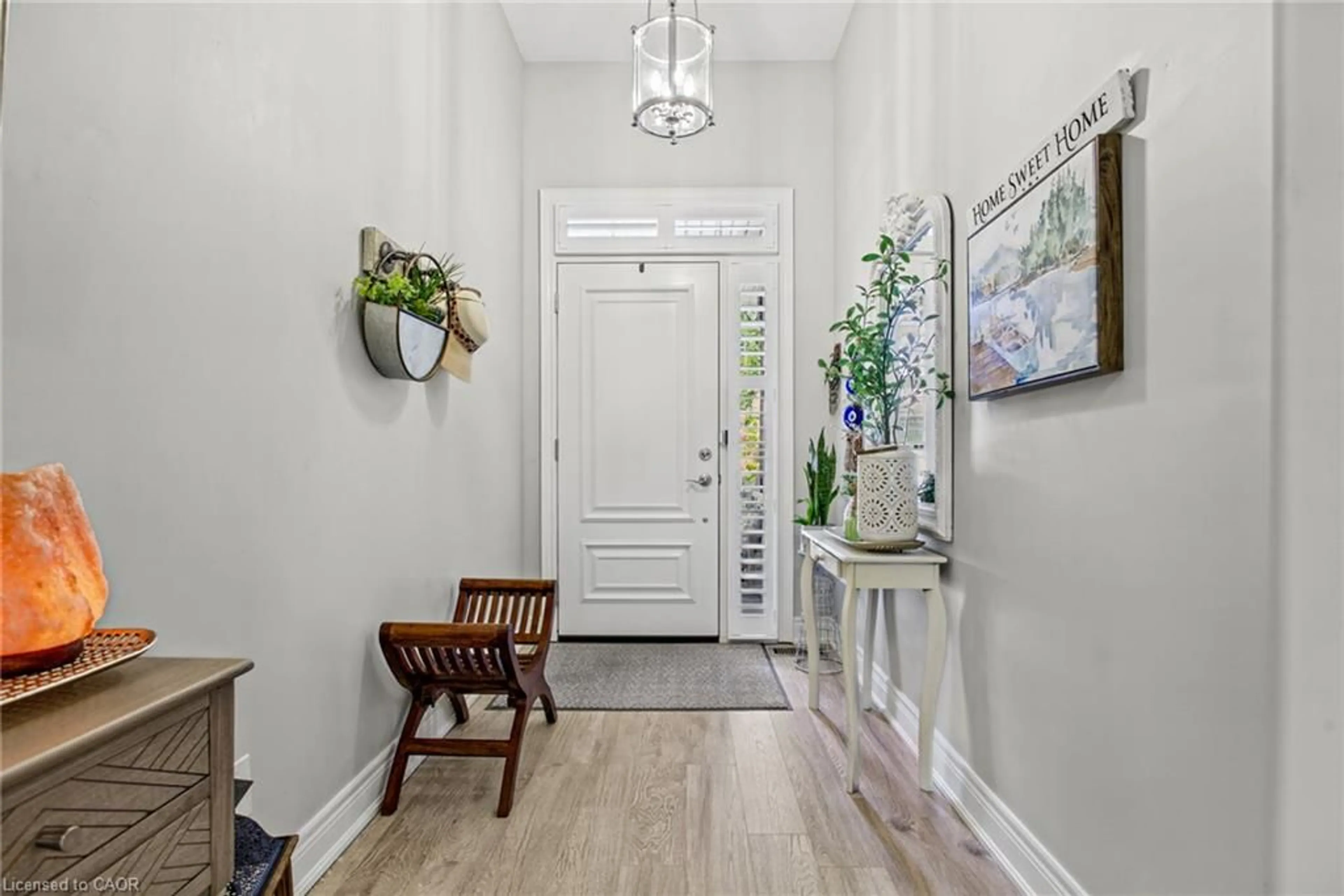 Indoor entryway for 3340 Culp Rd #19, Vineland Station Ontario L0R 2E0
