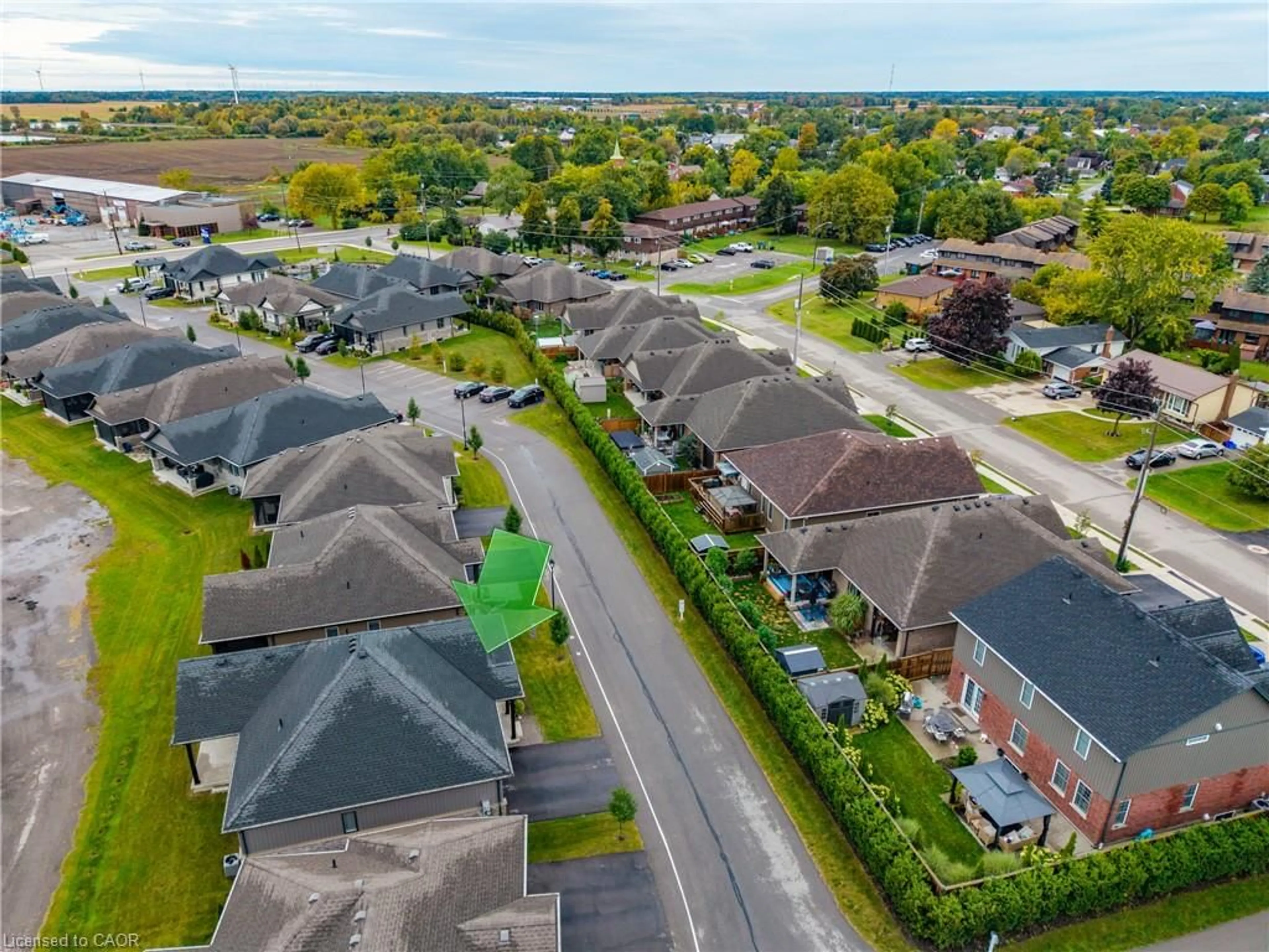 A pic from outside/outdoor area/front of a property/back of a property/a pic from drone, street for 24 Craddock Blvd #17, Jarvis Ontario N0A 1J0