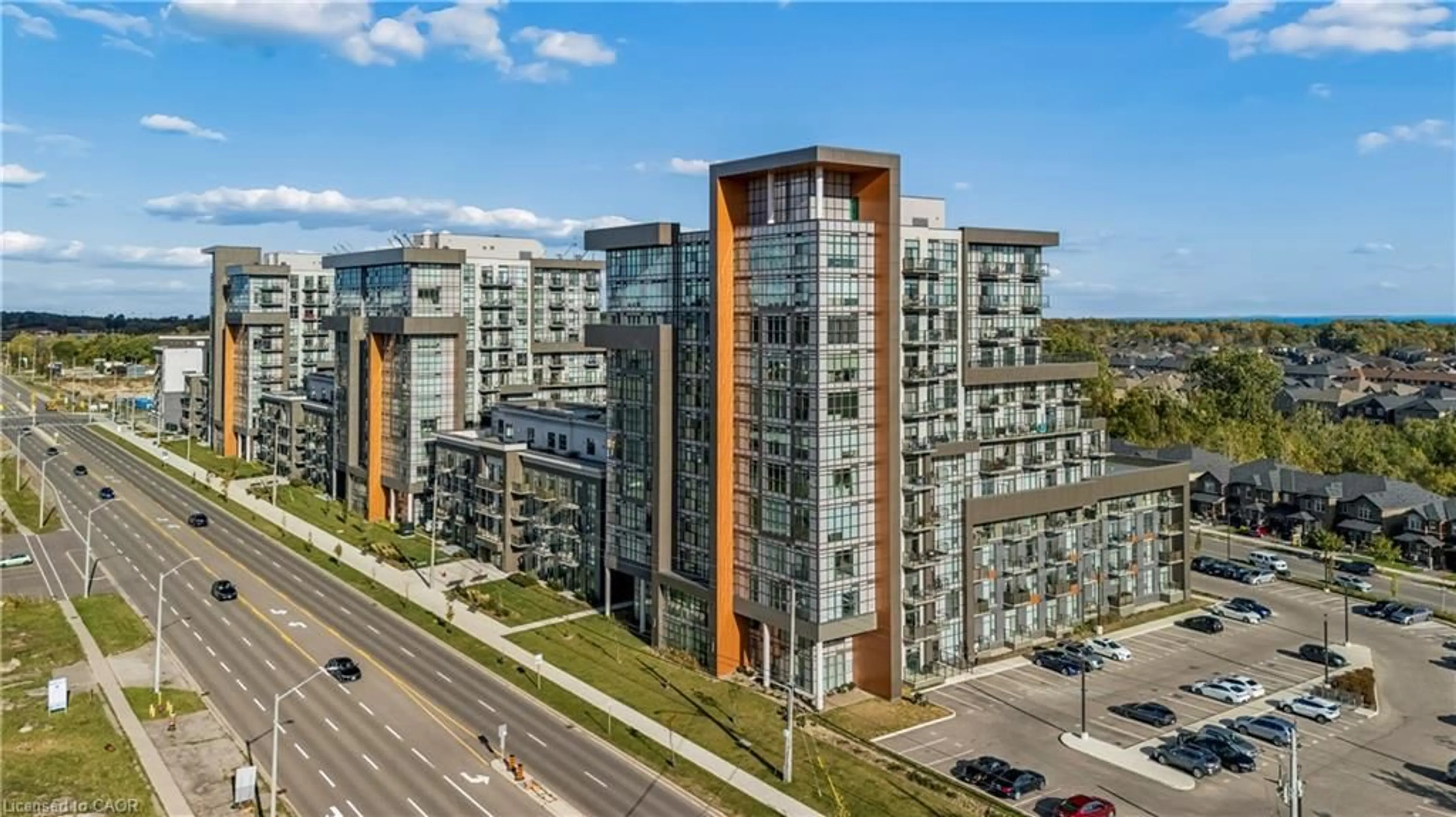 A pic from outside/outdoor area/front of a property/back of a property/a pic from drone, city buildings view from balcony for 450 Dundas St #1005, Waterdown Ontario L8B 1Z2