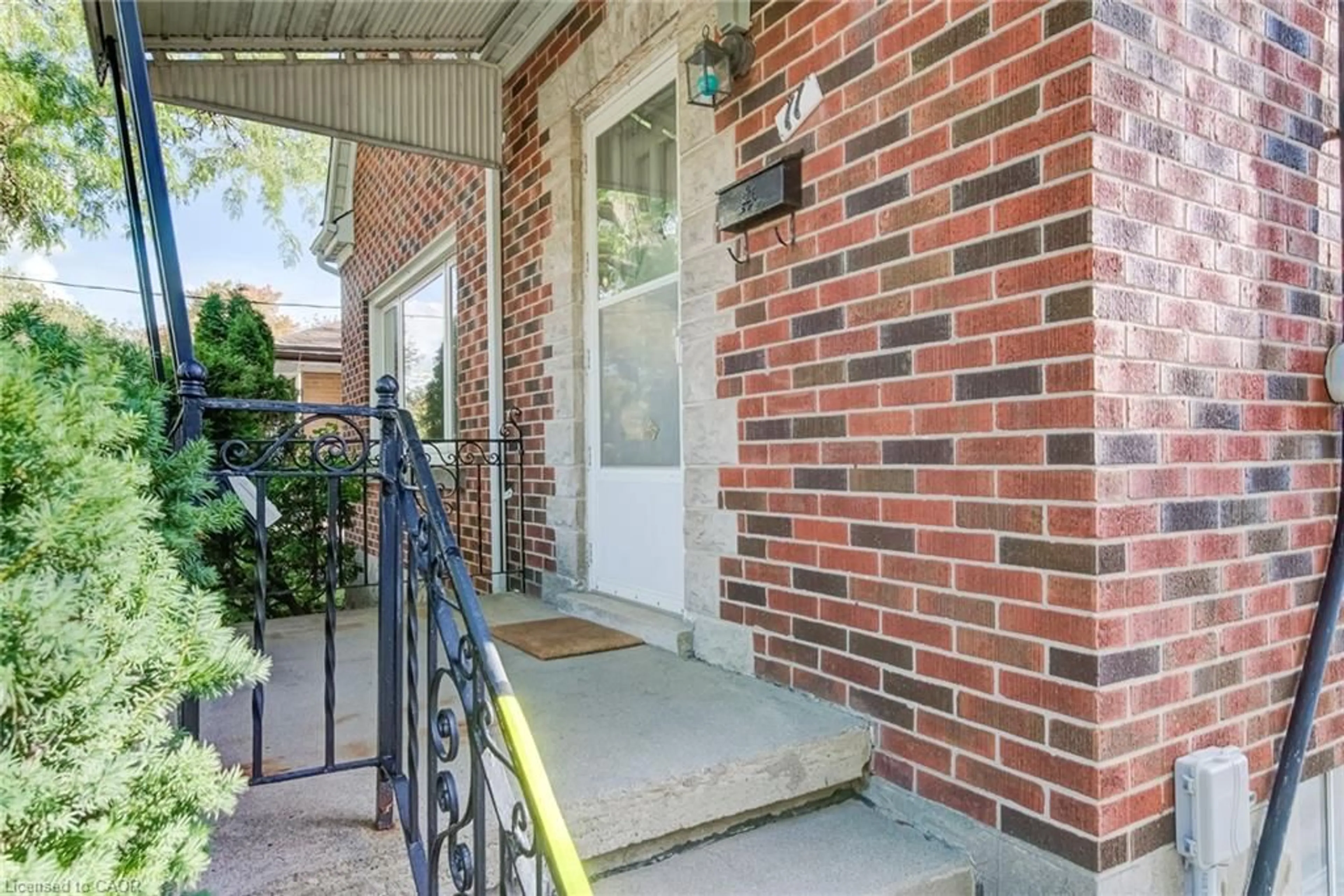 Unknown for 11 Crestwood Ave, Kitchener Ontario N2H 4K6