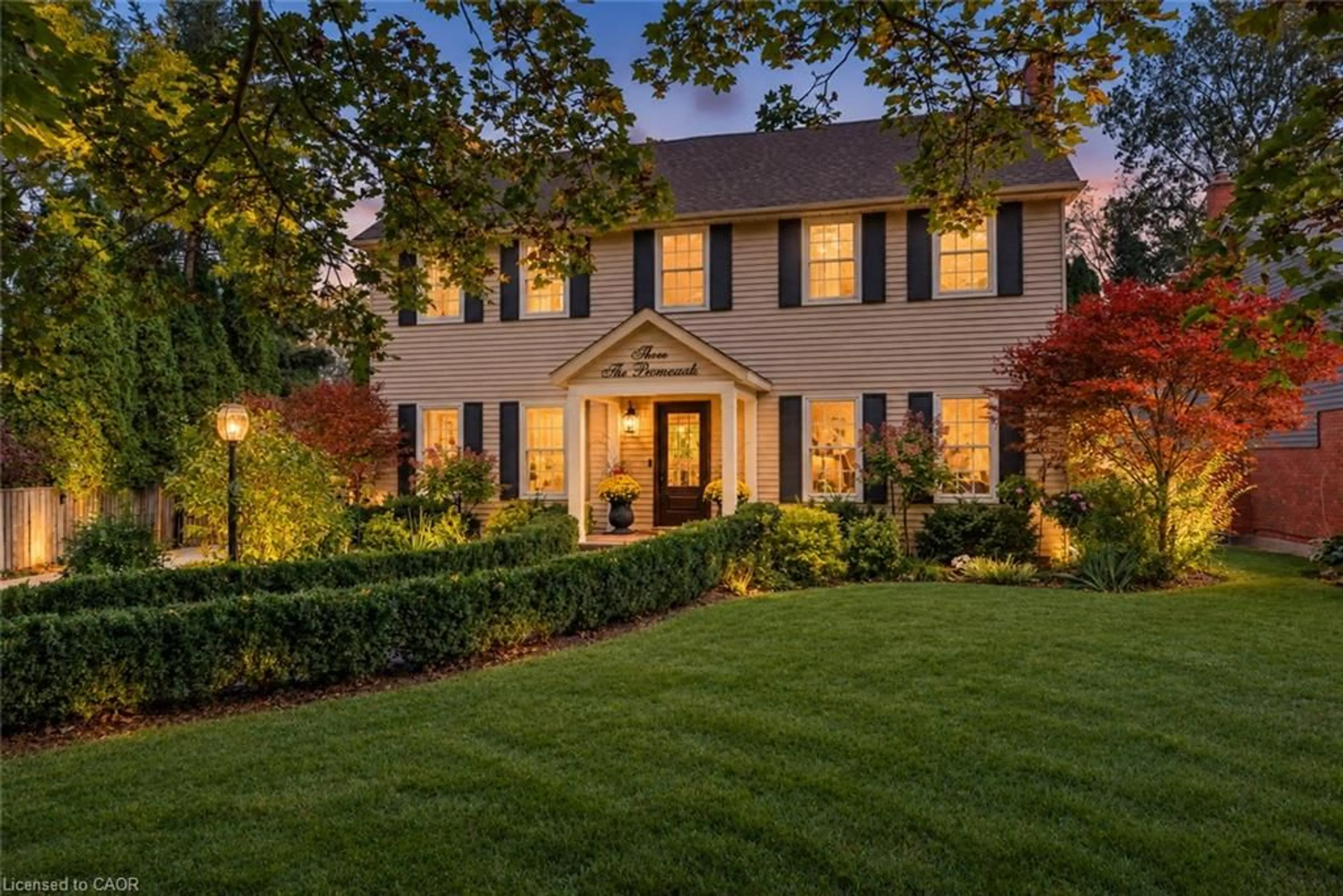 Home with brick exterior material, street for 3 The Promenade, Niagara-on-the-Lake Ontario L0S 1J0
