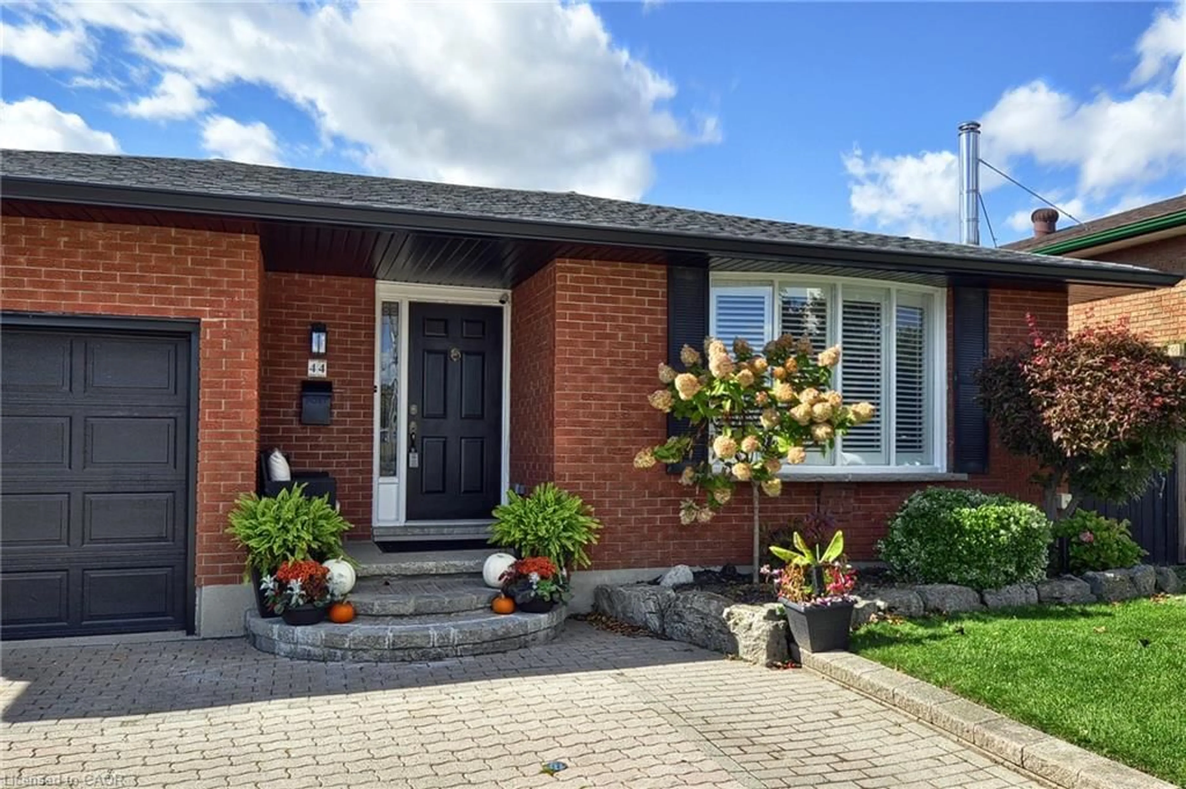 Home with brick exterior material, street for 44 Mercer Rd, Cambridge Ontario N1R 6K7