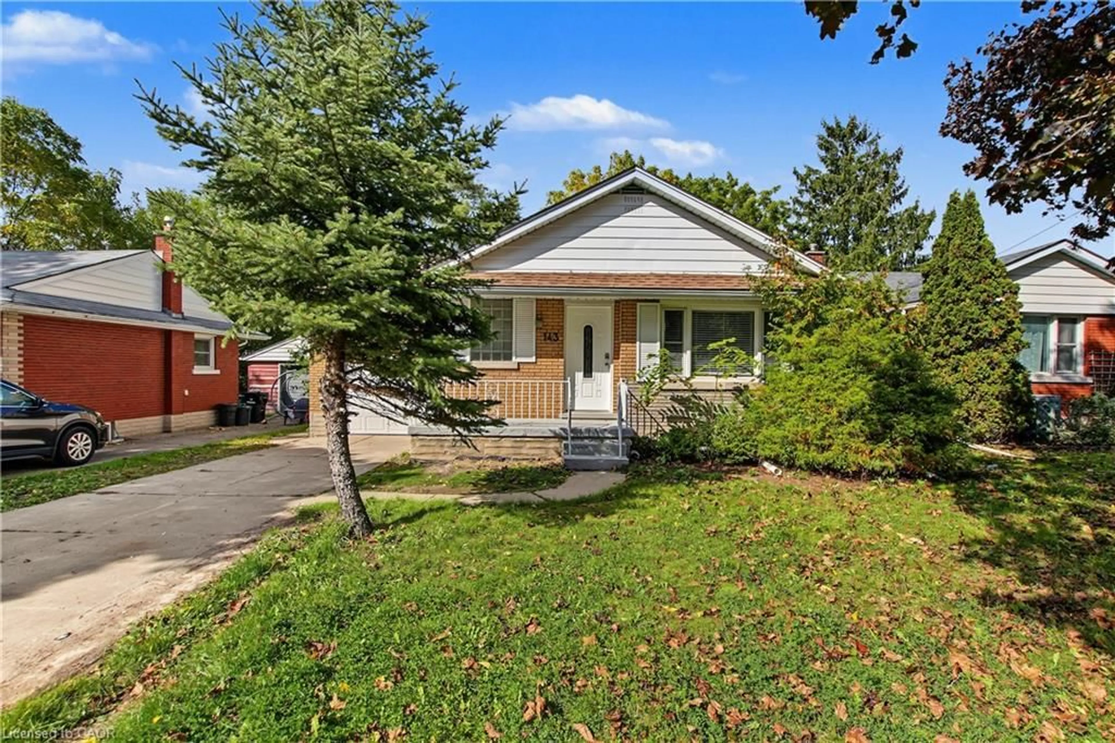 Unknown for 143 Elgin Cres, Waterloo Ontario N2J 2S5