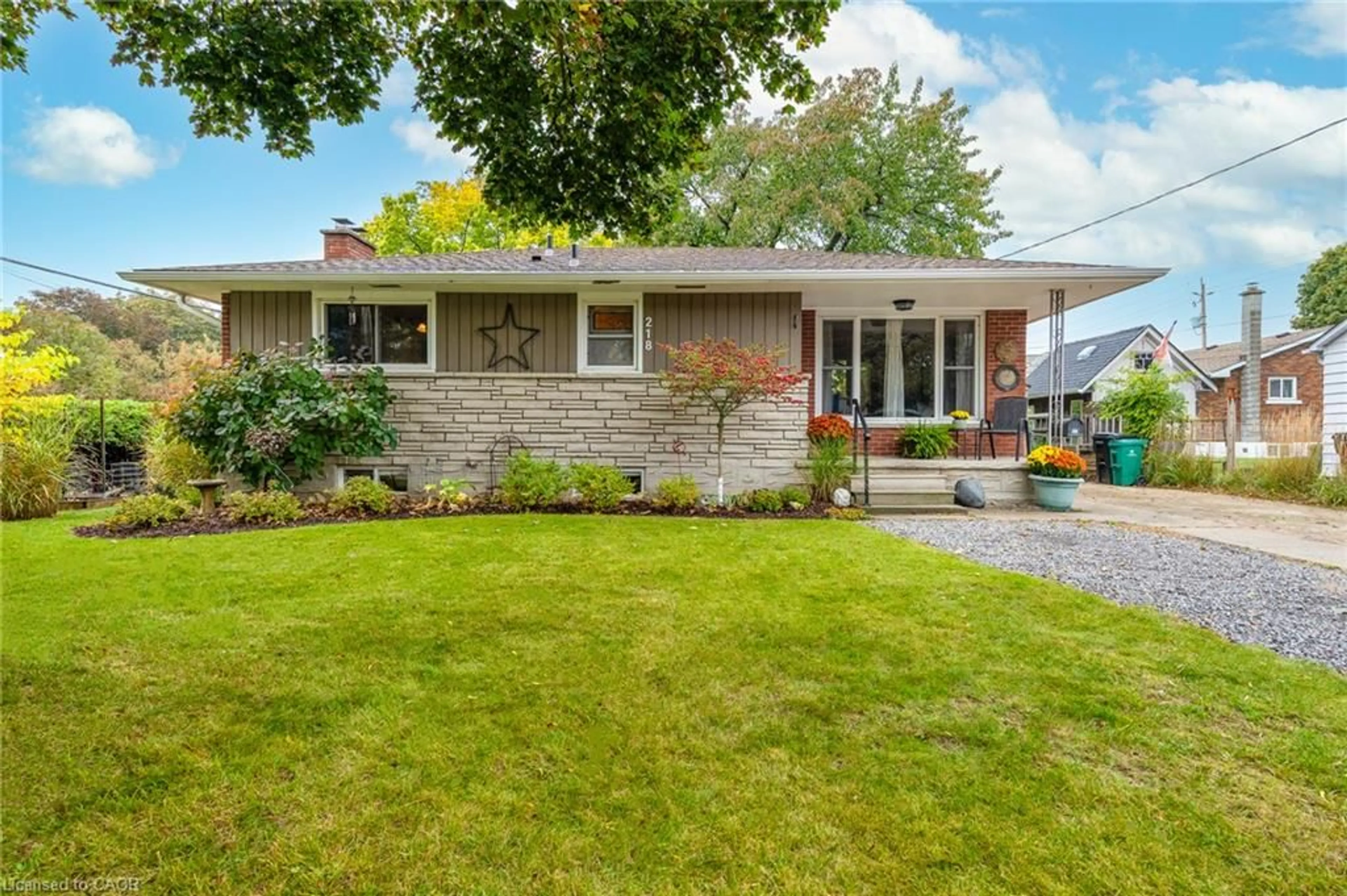 Home with brick exterior material, street for 218 Montrose St, Cambridge Ontario N3H 2J2