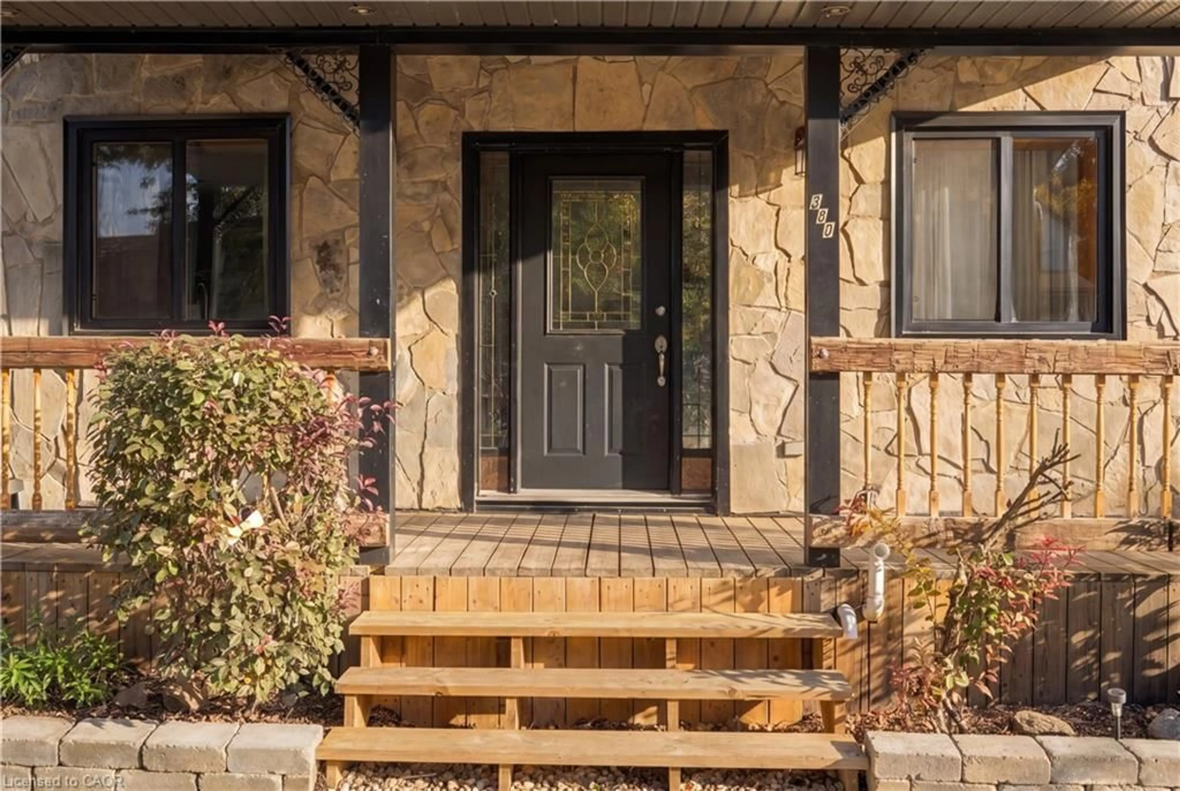Unknown for 380 Livingstone Ave, Listowel Ontario N4W 1R2