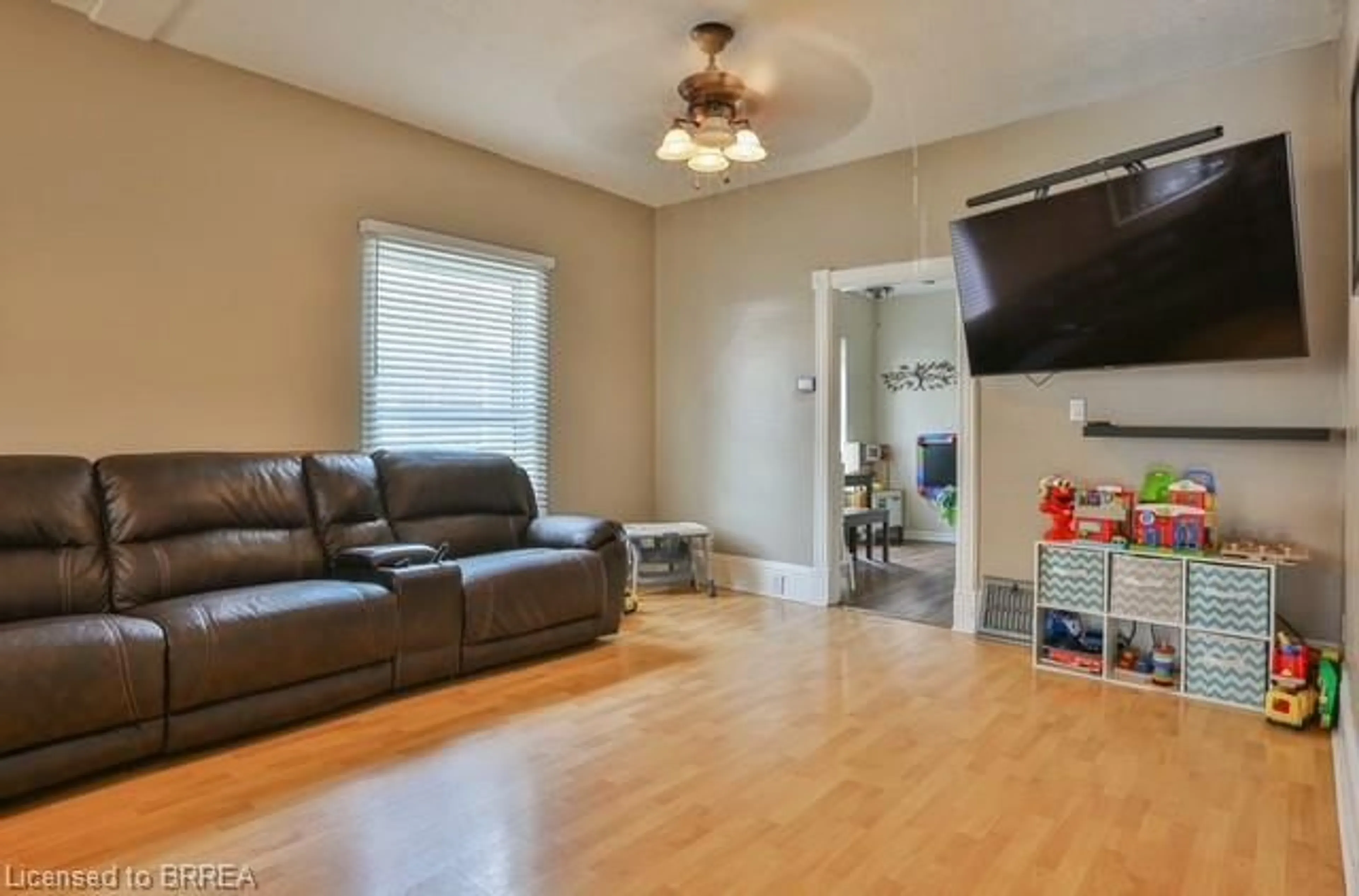 Living room with furniture, unknown for 42 Spring St, Brantford Ontario N3T 4M5