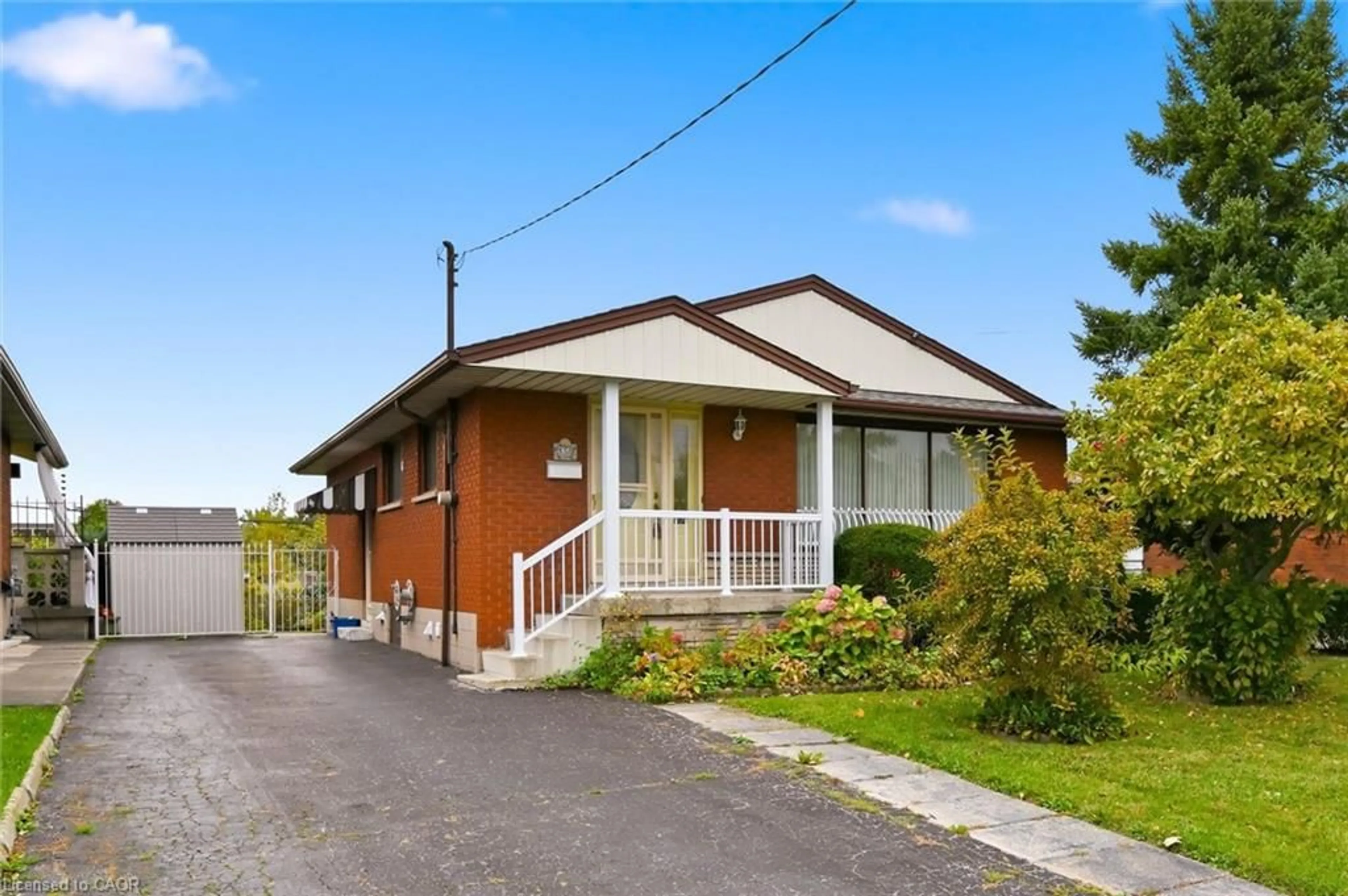 Home with brick exterior material, street for 138 Luscombe St, Hamilton Ontario L9A 2K3