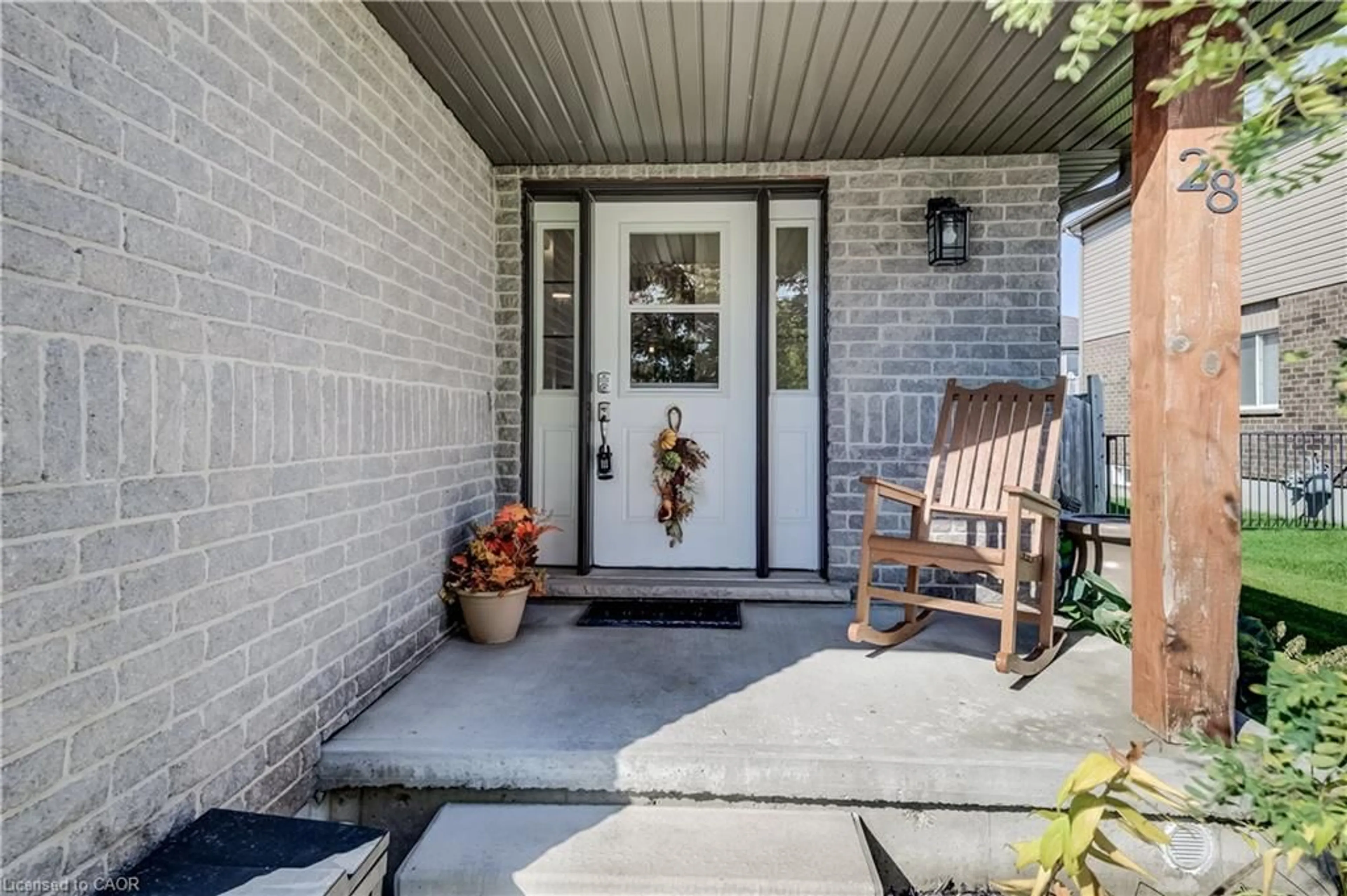 Indoor entryway for 28 Green St, Drayton Ontario N0G 1P0