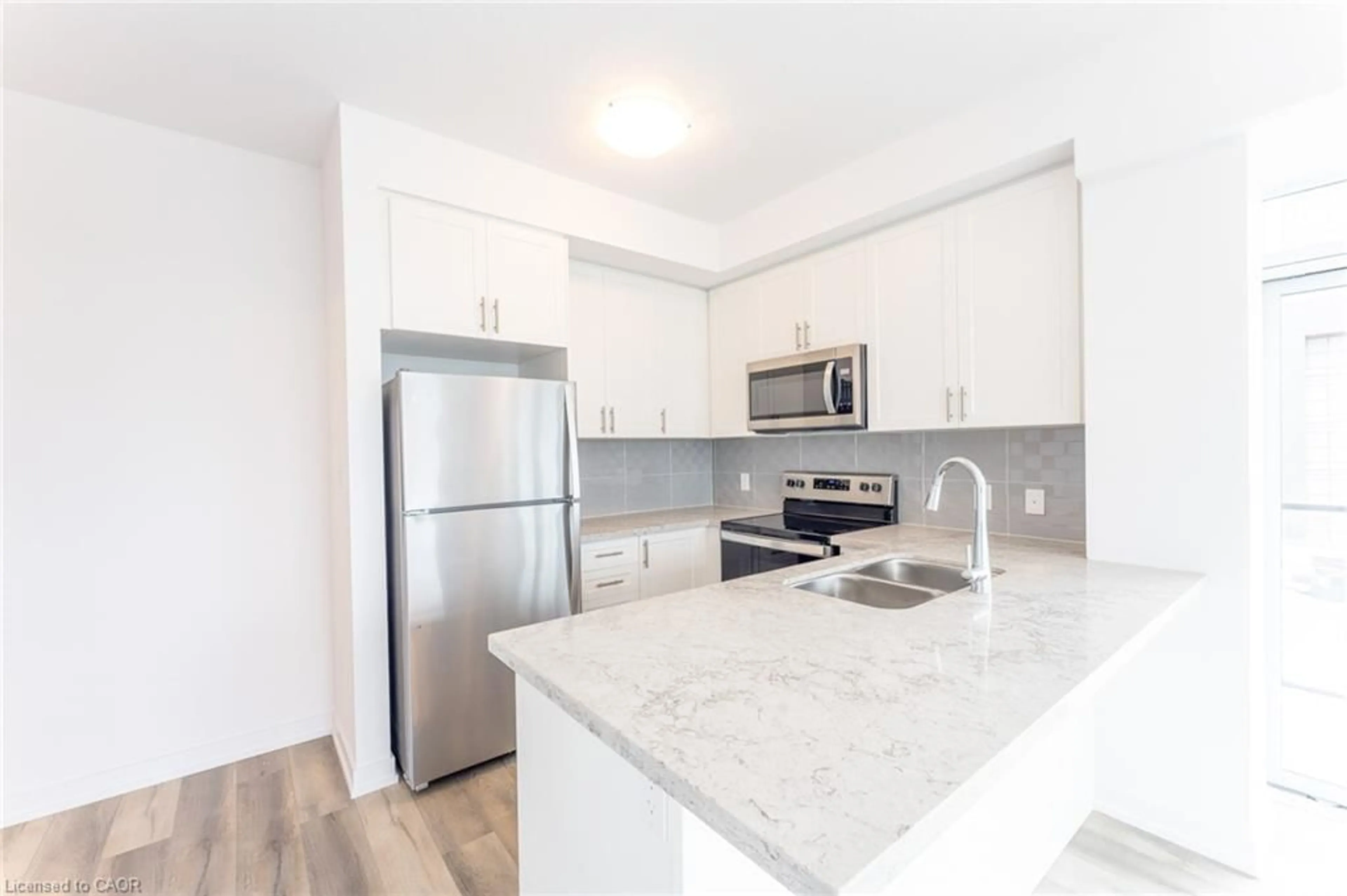 Standard kitchen, unknown for 470 Dundas St #702, Waterdown Ontario L8B 2A6