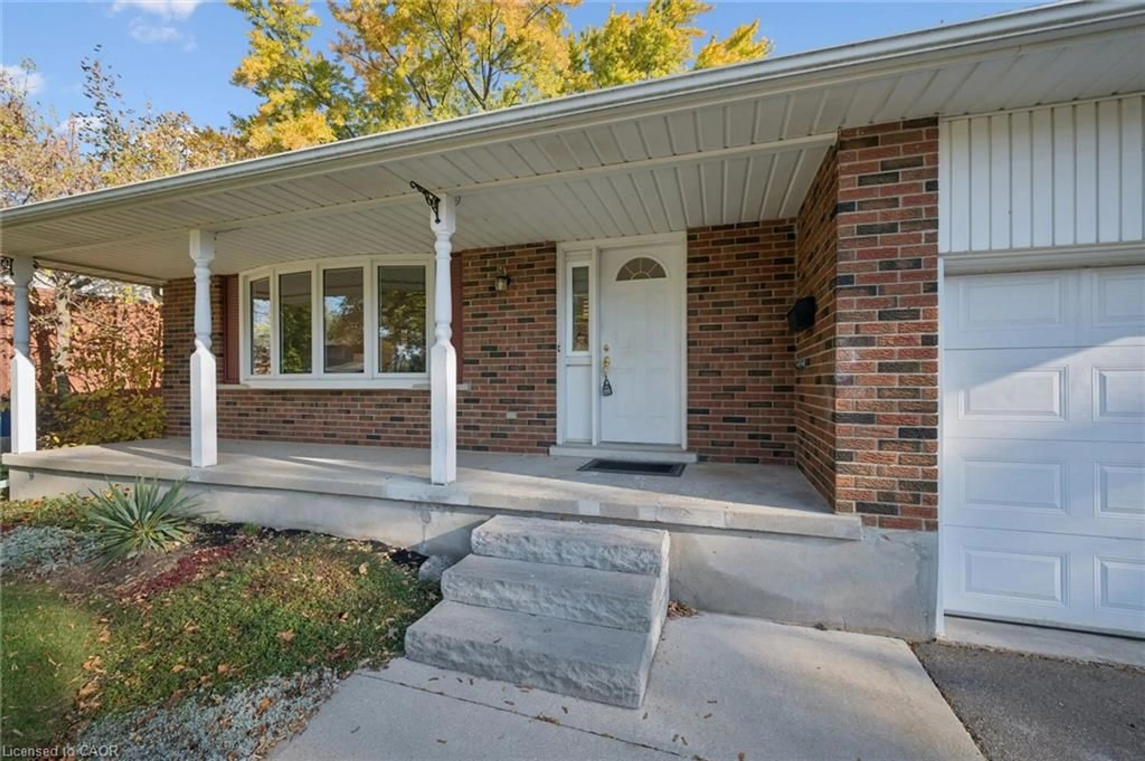 Home with brick exterior material, street for 86 Lower Canada Cres, Kitchener Ontario N2P 1E8