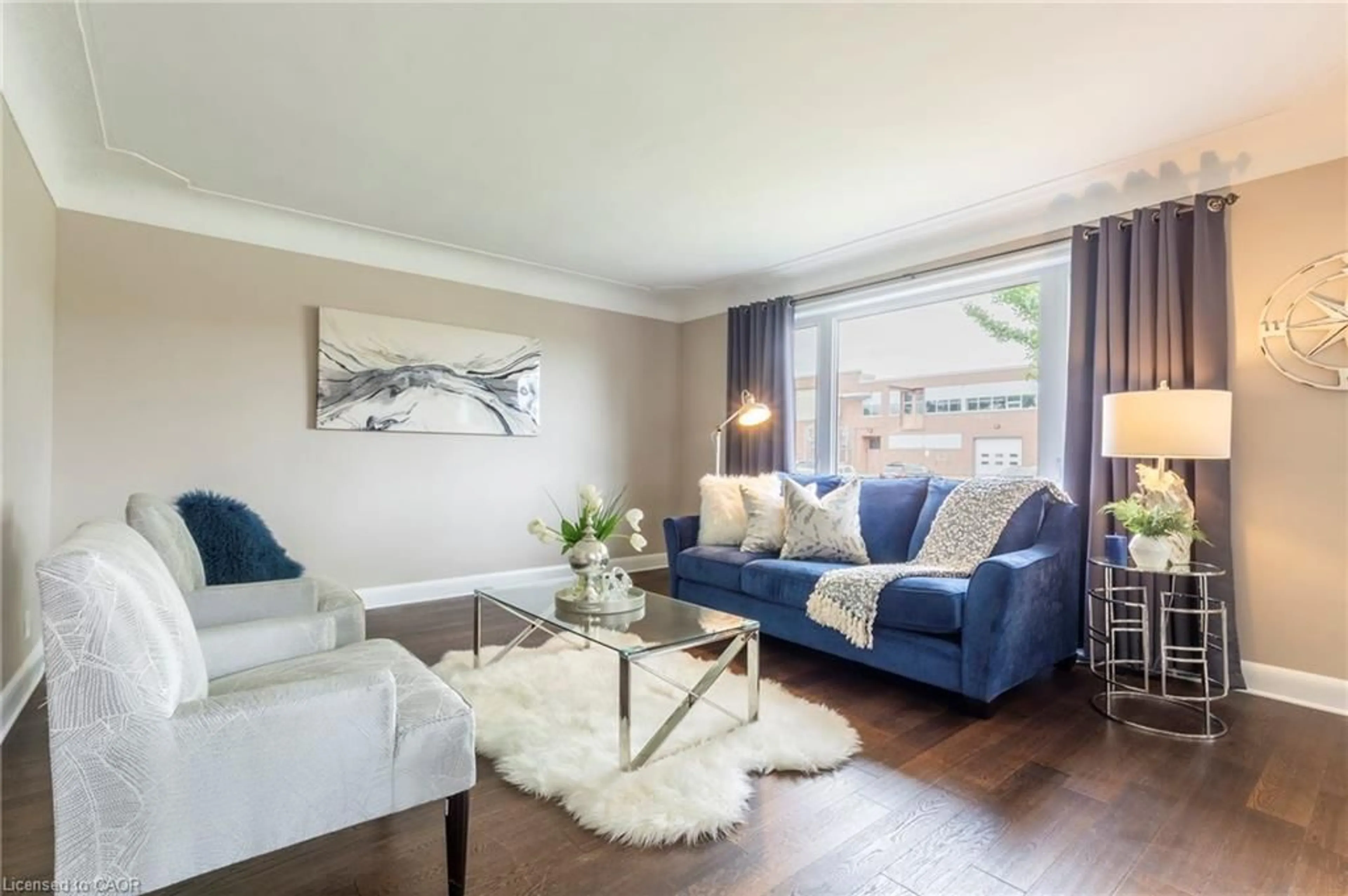 Living room with furniture, unknown for 292 South Bend Rd, Hamilton Ontario L9A 2C5
