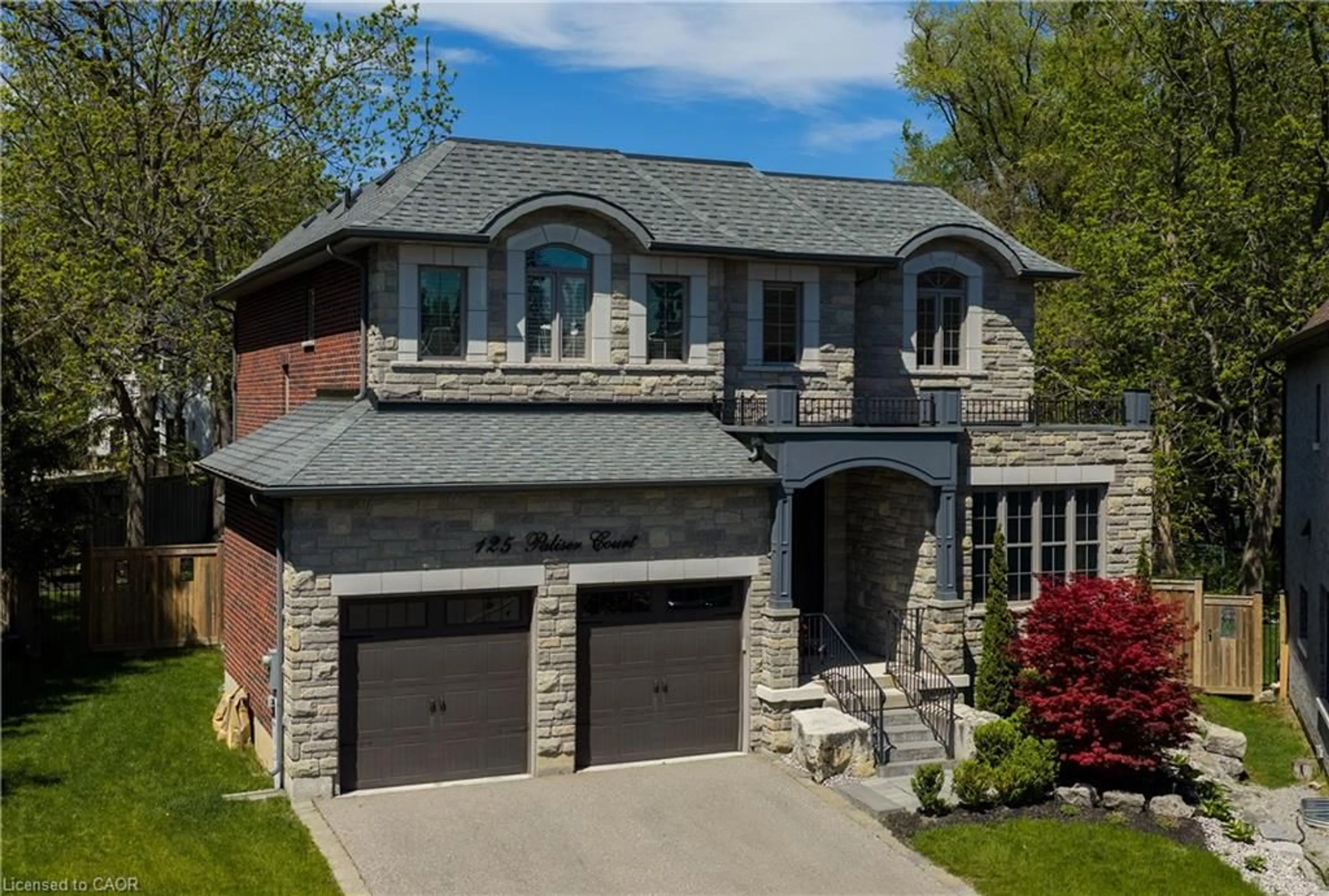 Home with brick exterior material, street for 125 Paliser Crt, Oakville Ontario L6K 2H1