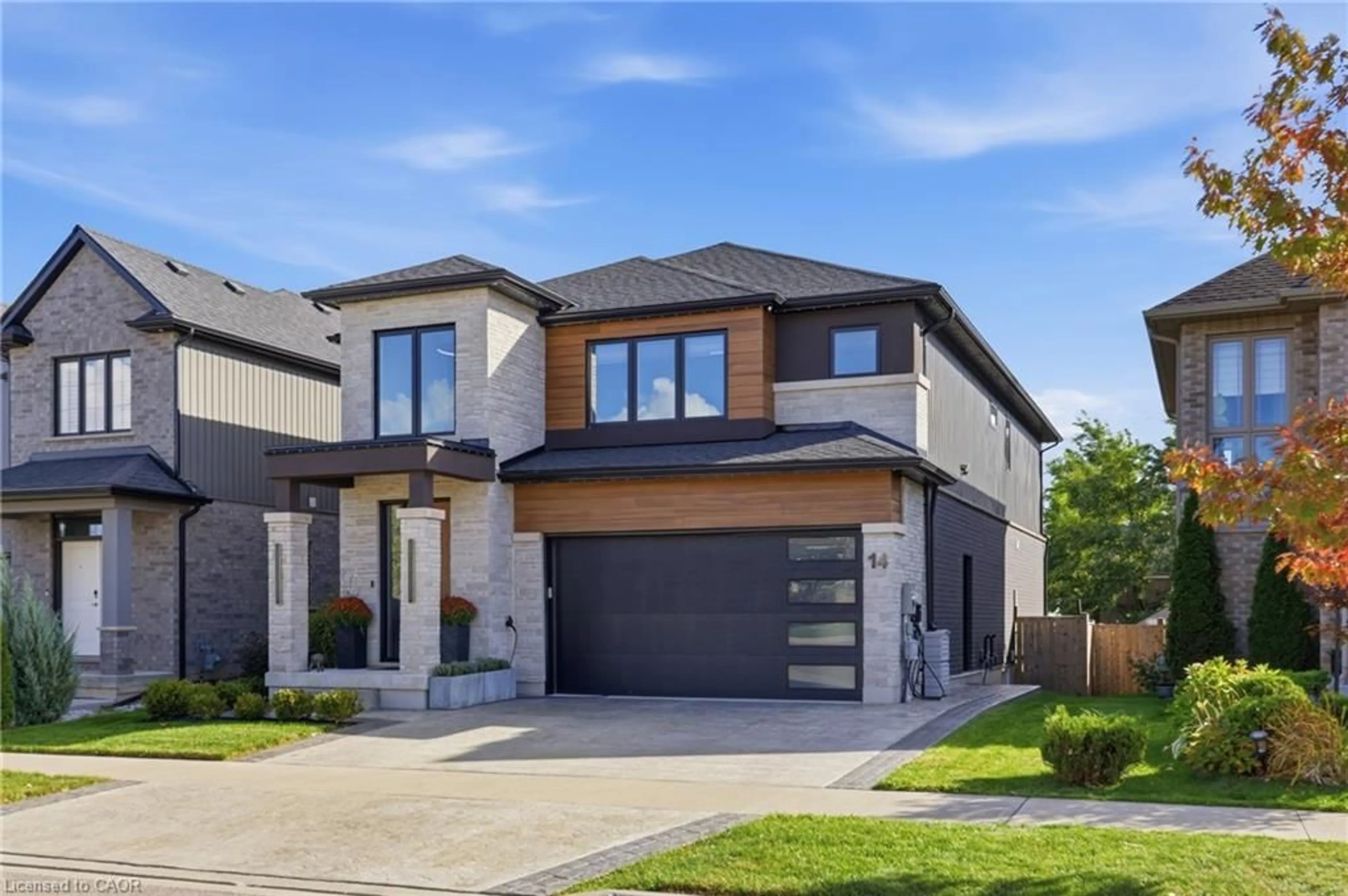 Home with brick exterior material, street for 14 Bergenstein Cres, Fonthill Ontario L0S 1E6