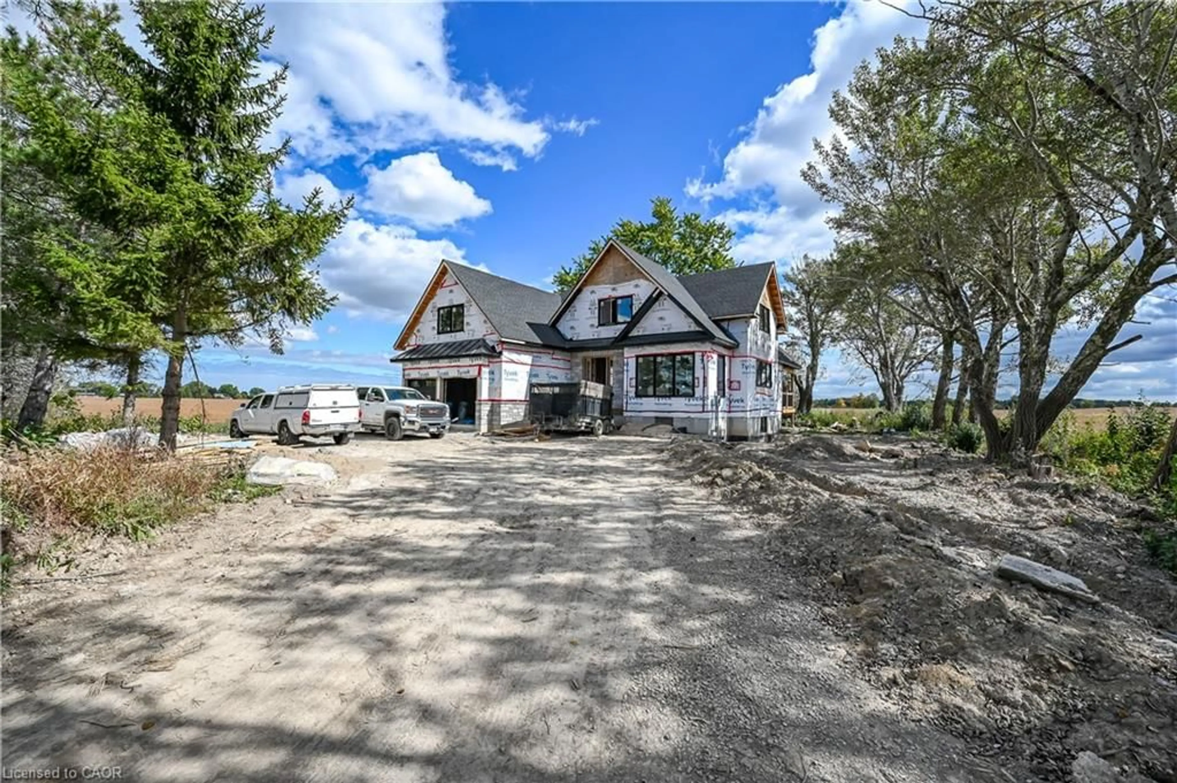 A pic from outside/outdoor area/front of a property/back of a property/a pic from drone, water/lake/river/ocean view for 172 Tyneside Rd, Caledonia Ontario N3W 2J1