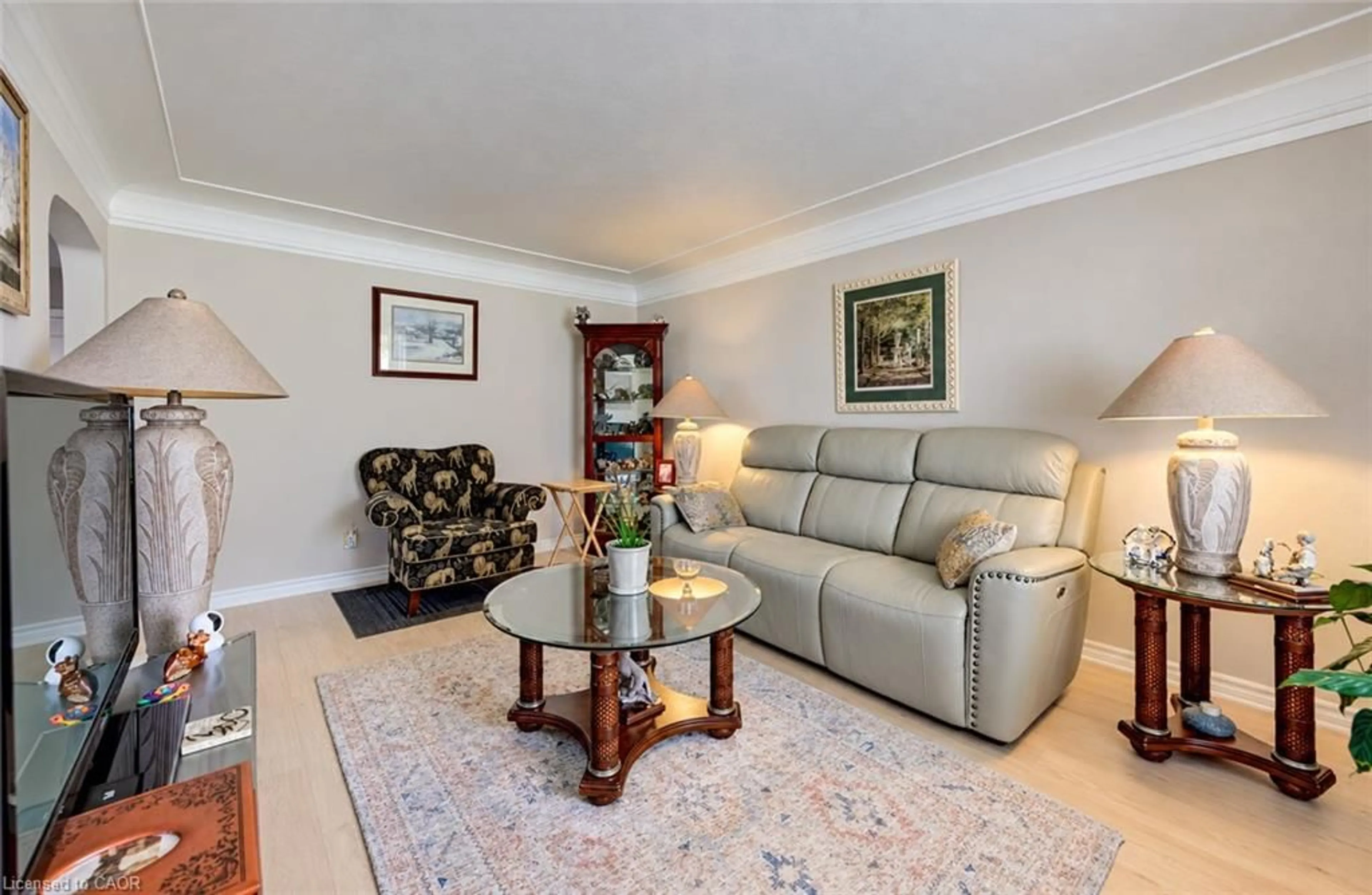 Living room with furniture, unknown for 582 Grand Valley Dr, Cambridge Ontario N3H 2S1