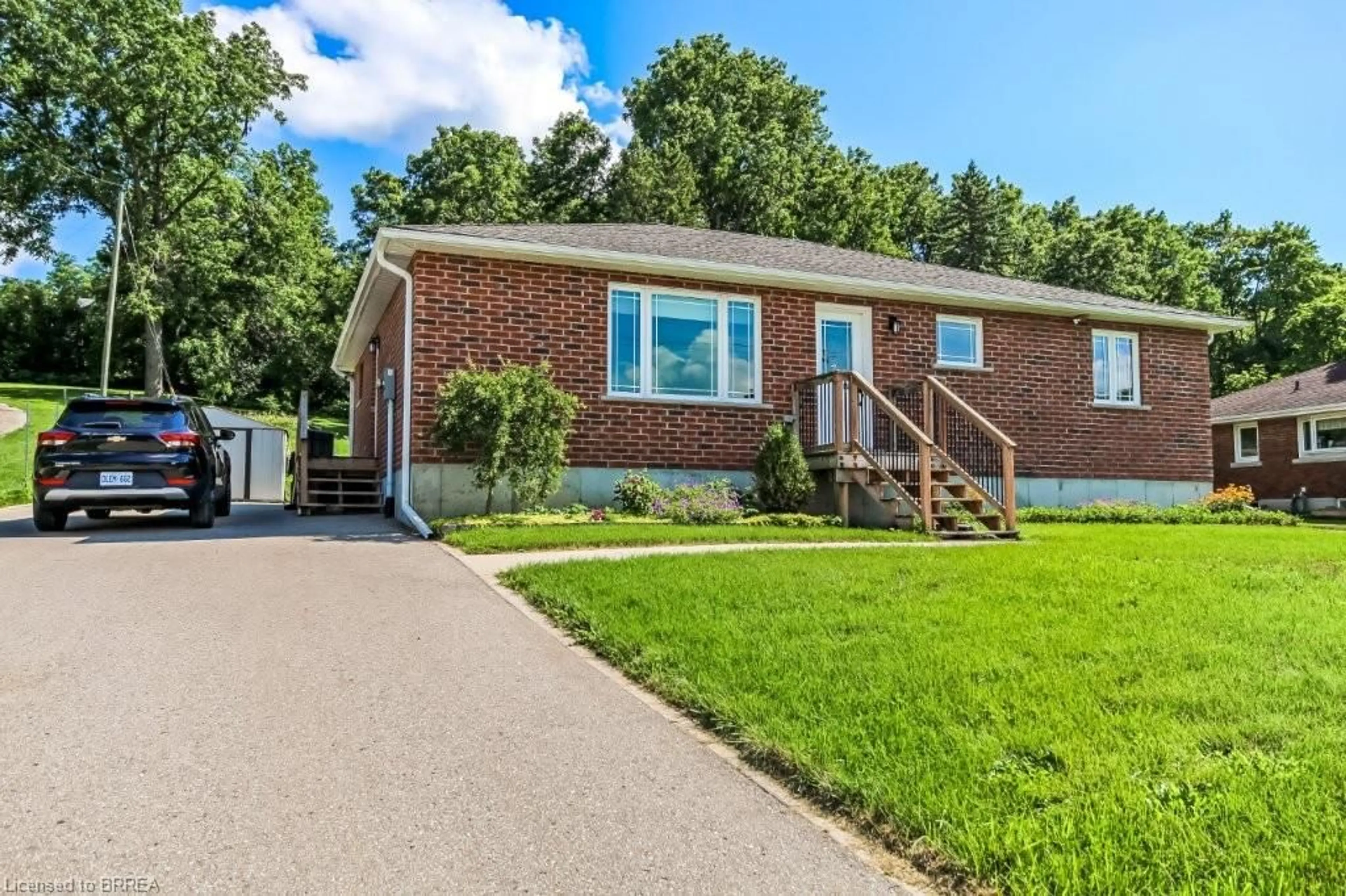 Home with brick exterior material, street for 584616 Beachville Rd, Beachville Ontario N0J 1A0