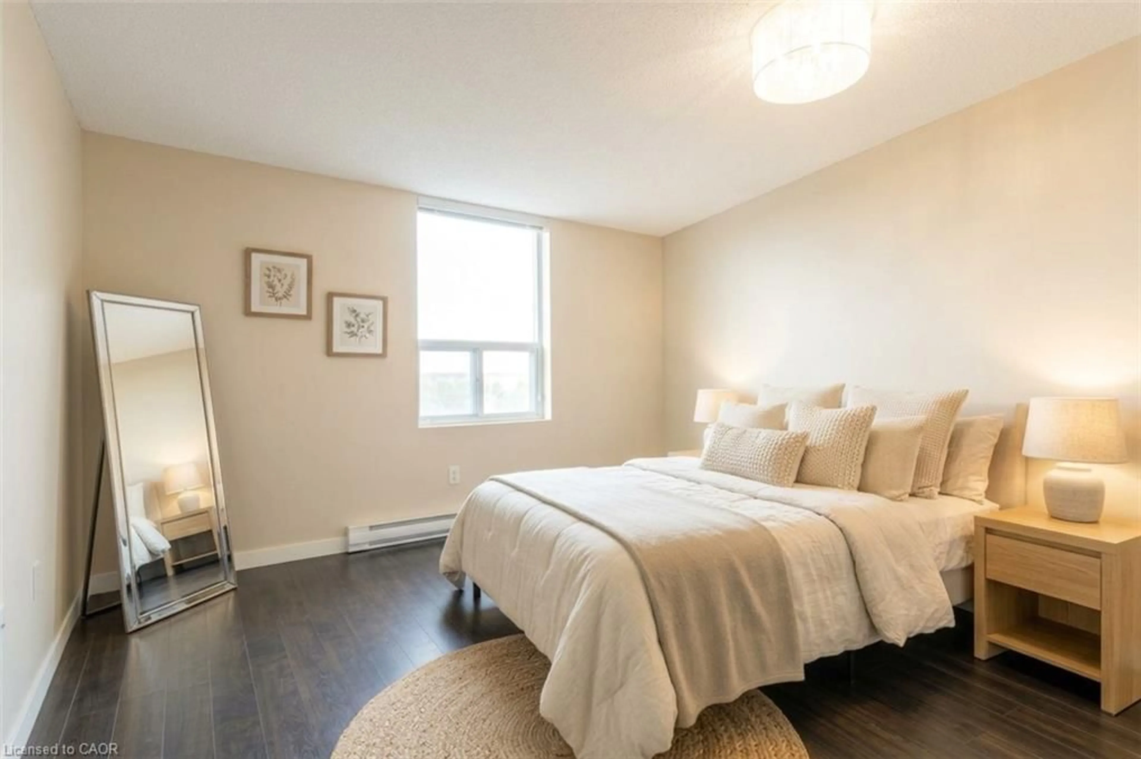 Bedroom with bed, unknown for 55 Green Valley Dr #1508, Kitchener Ontario N2P 1Z6