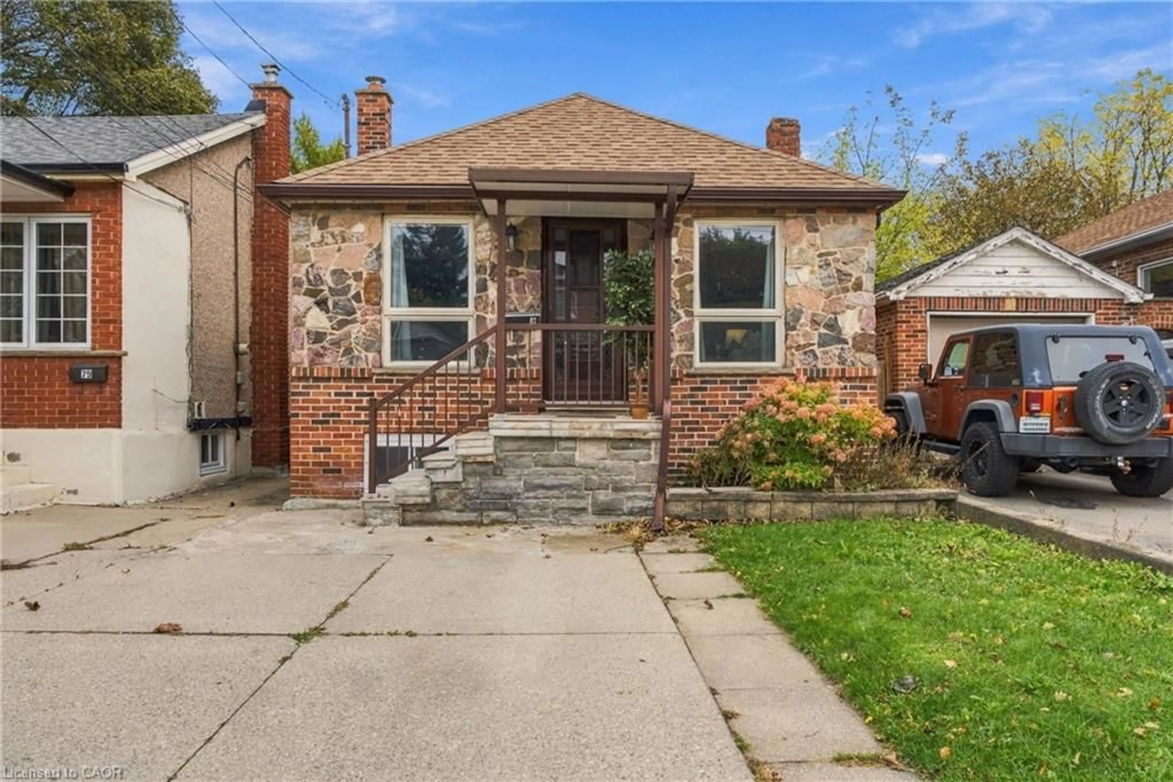 Home with brick exterior material, street for 81 East 23rd St, Hamilton Ontario L8V 2W7