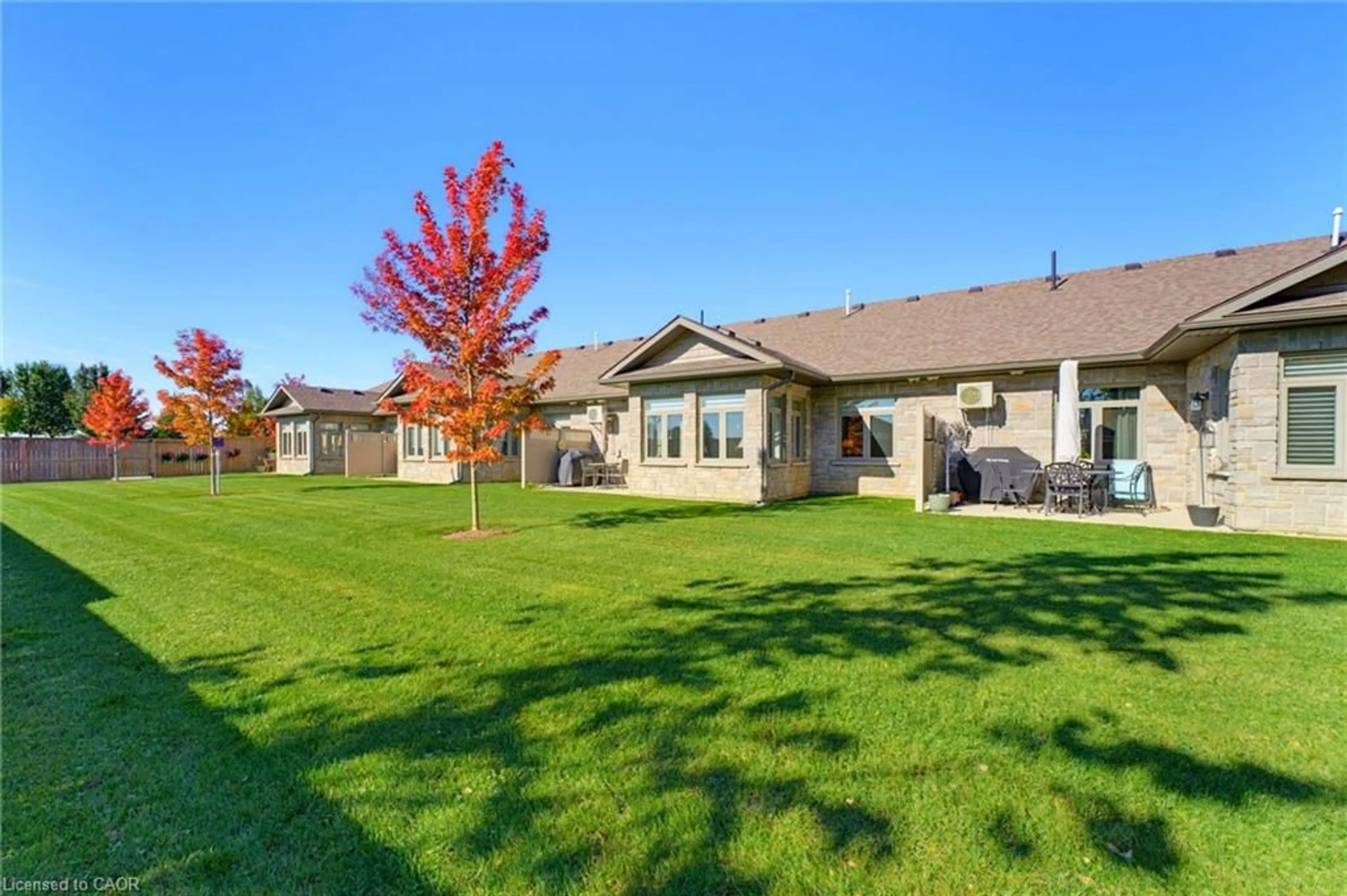Patio, unknown for 375 Mitchell Rd #27, Listowel Ontario N4W 0H4