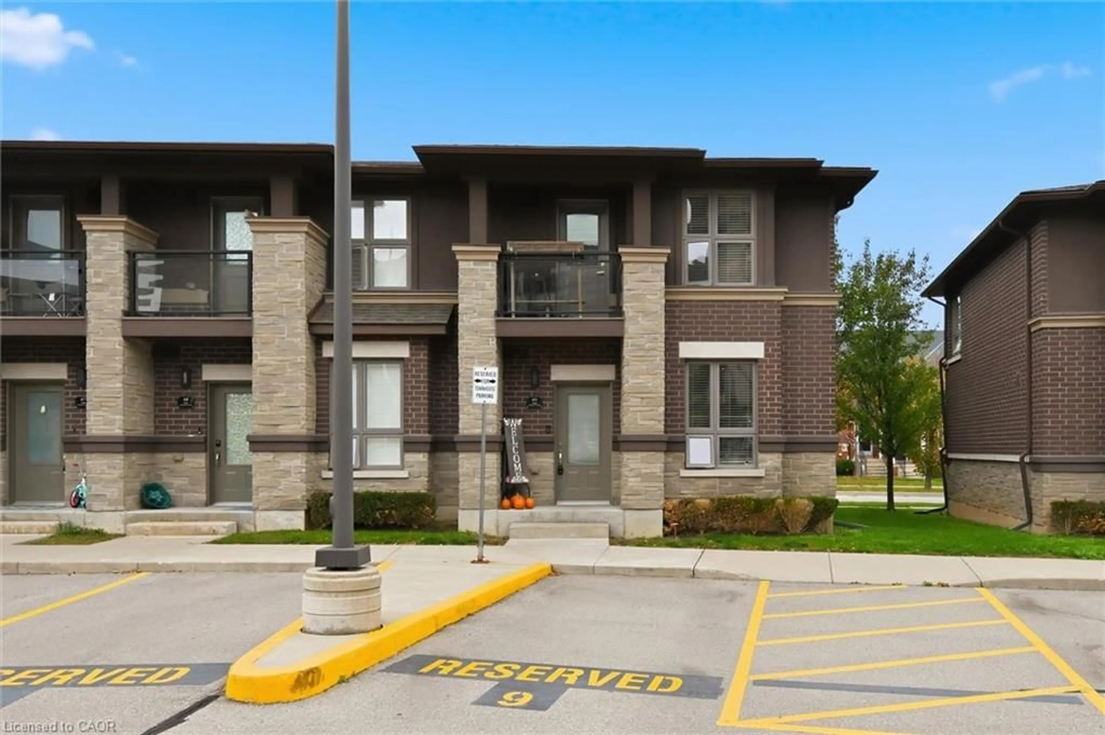 Unknown for 5030 Corporate Dr #9, Burlington Ontario L7L 0H8