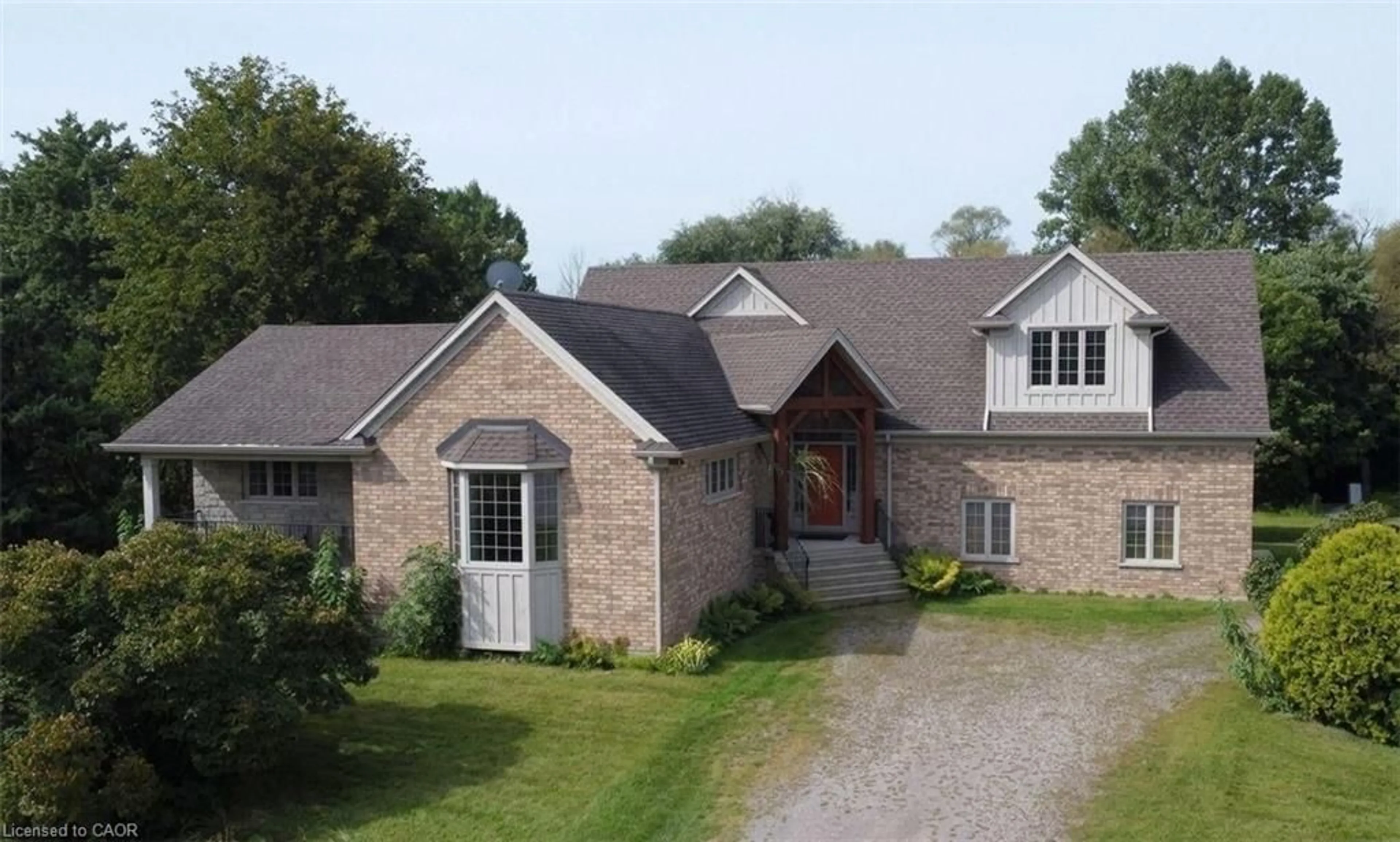 Home with brick exterior material, unknown for 635 Millgrove Side Road, Waterdown Ontario L8B 0W7