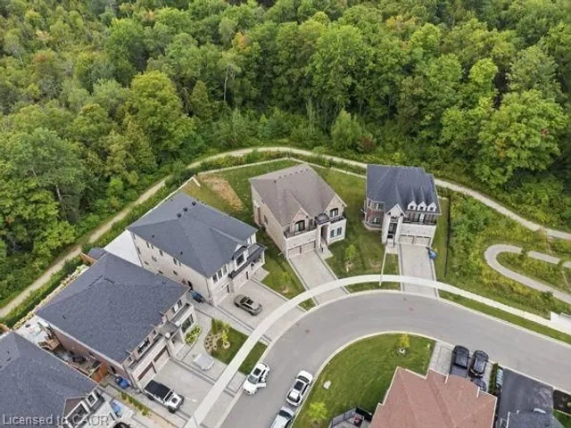 147 Ambrous Cres, Guelph 2