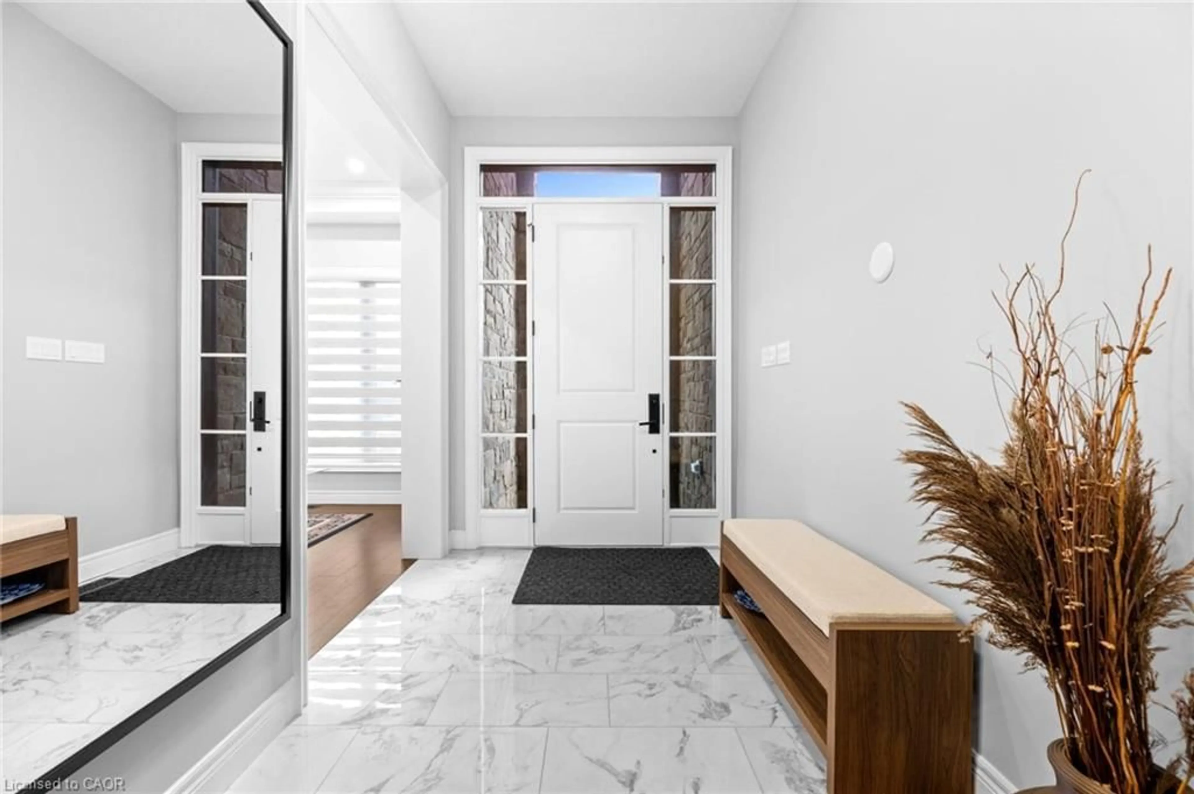 Indoor entryway for 147 Ambrous Cres, Guelph Ontario N1G 0E4