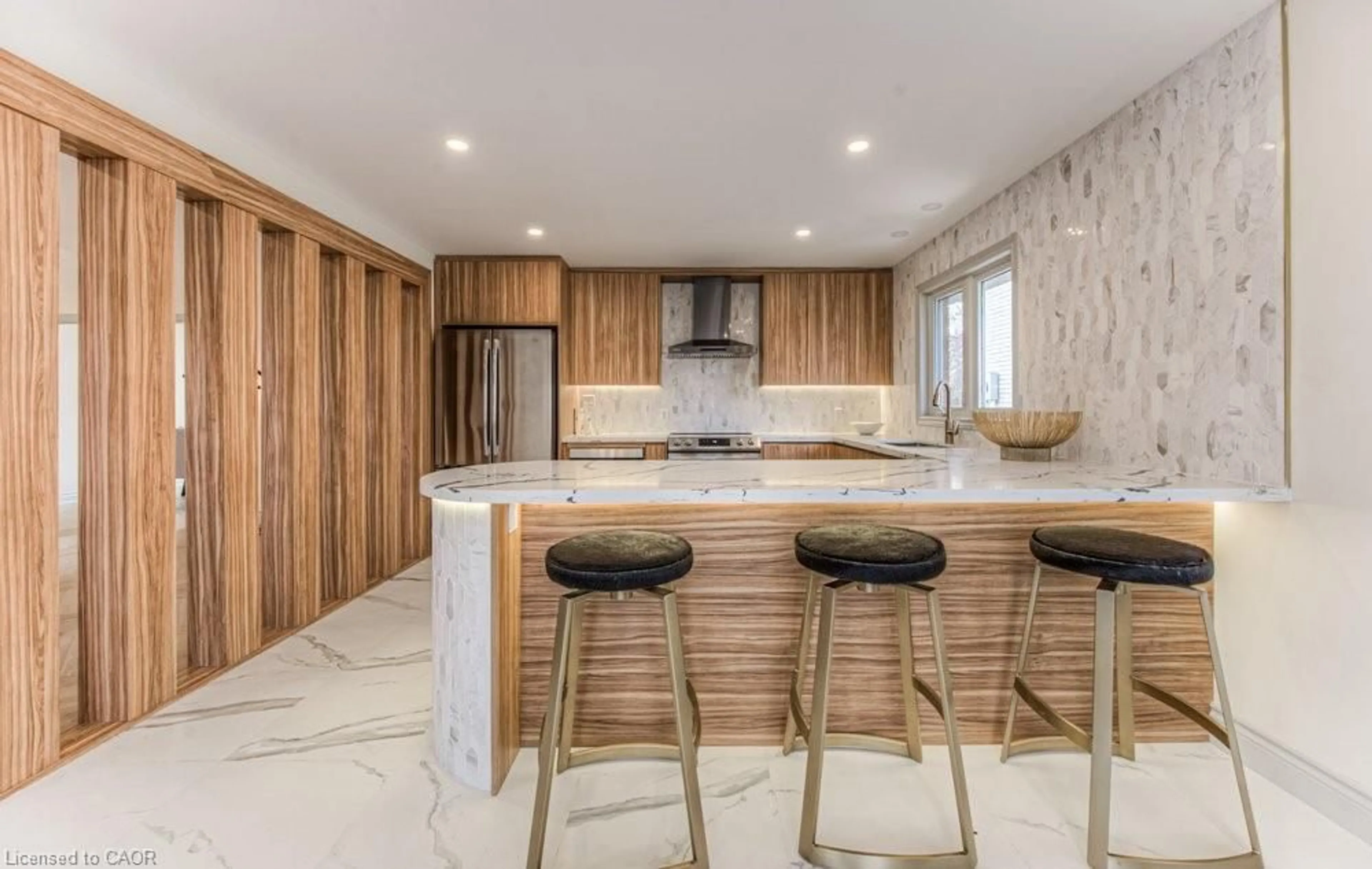 Contemporary kitchen, ceramic/tile floor for 544 Buckingham Blvd, Waterloo Ontario N2T 2T8
