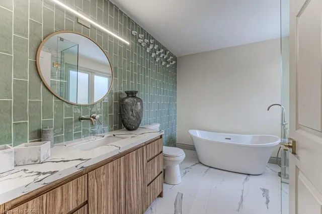 544 Buckingham Blvd, Waterloo 5