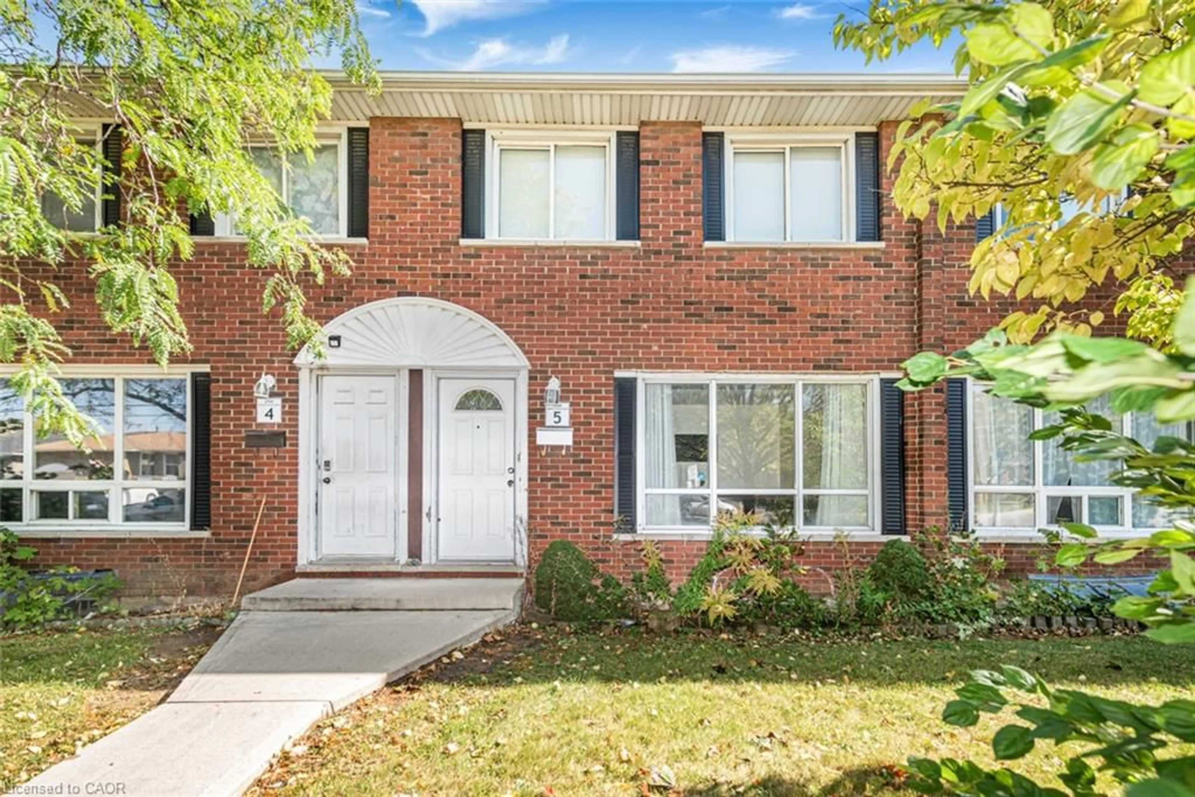 Home with brick exterior material, street for 2700 Barton St #5, Hamilton Ontario L8E 2J7