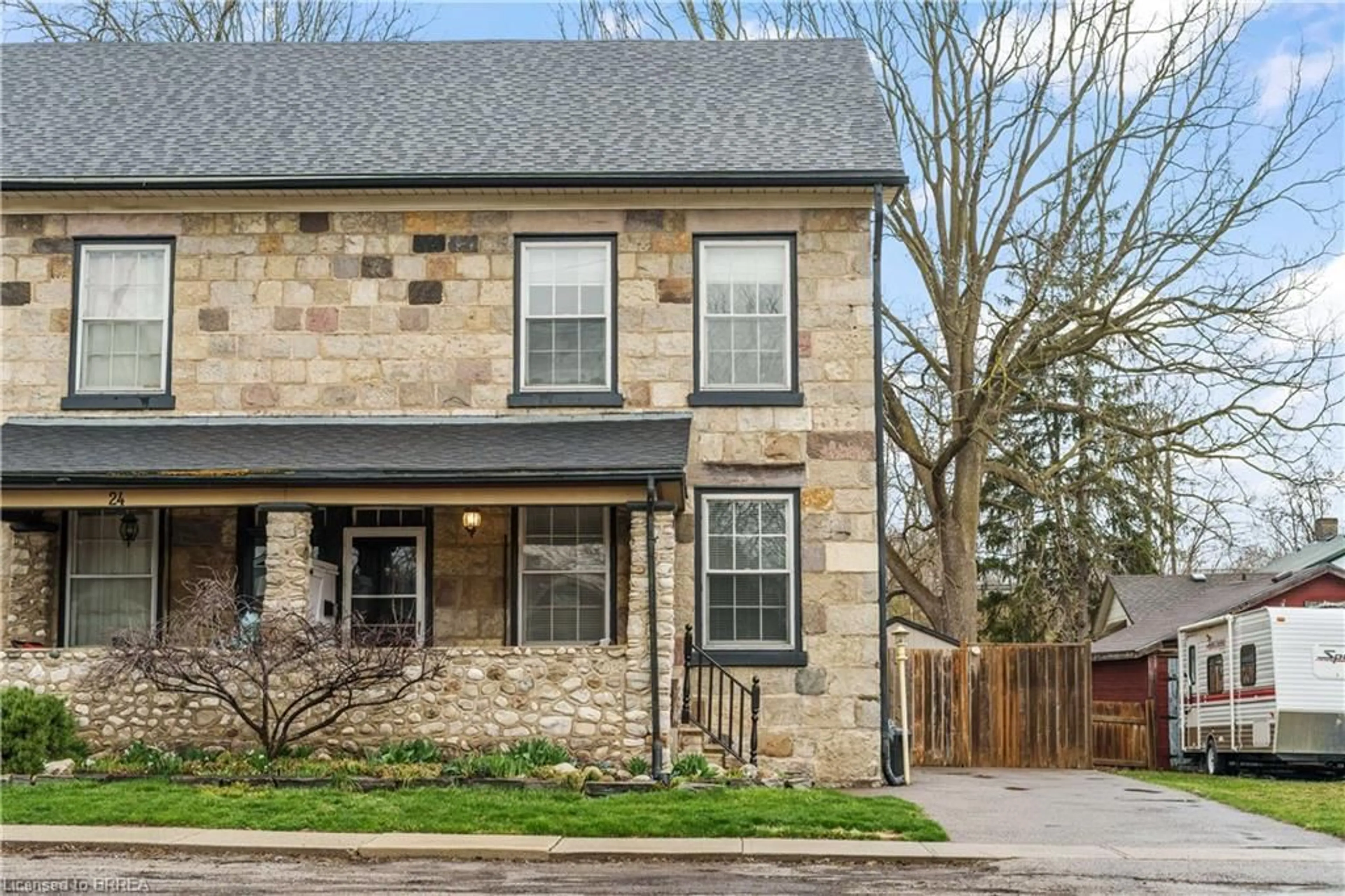 Home with brick exterior material, street for 22 Main St, Paris Ontario N3L 1E3