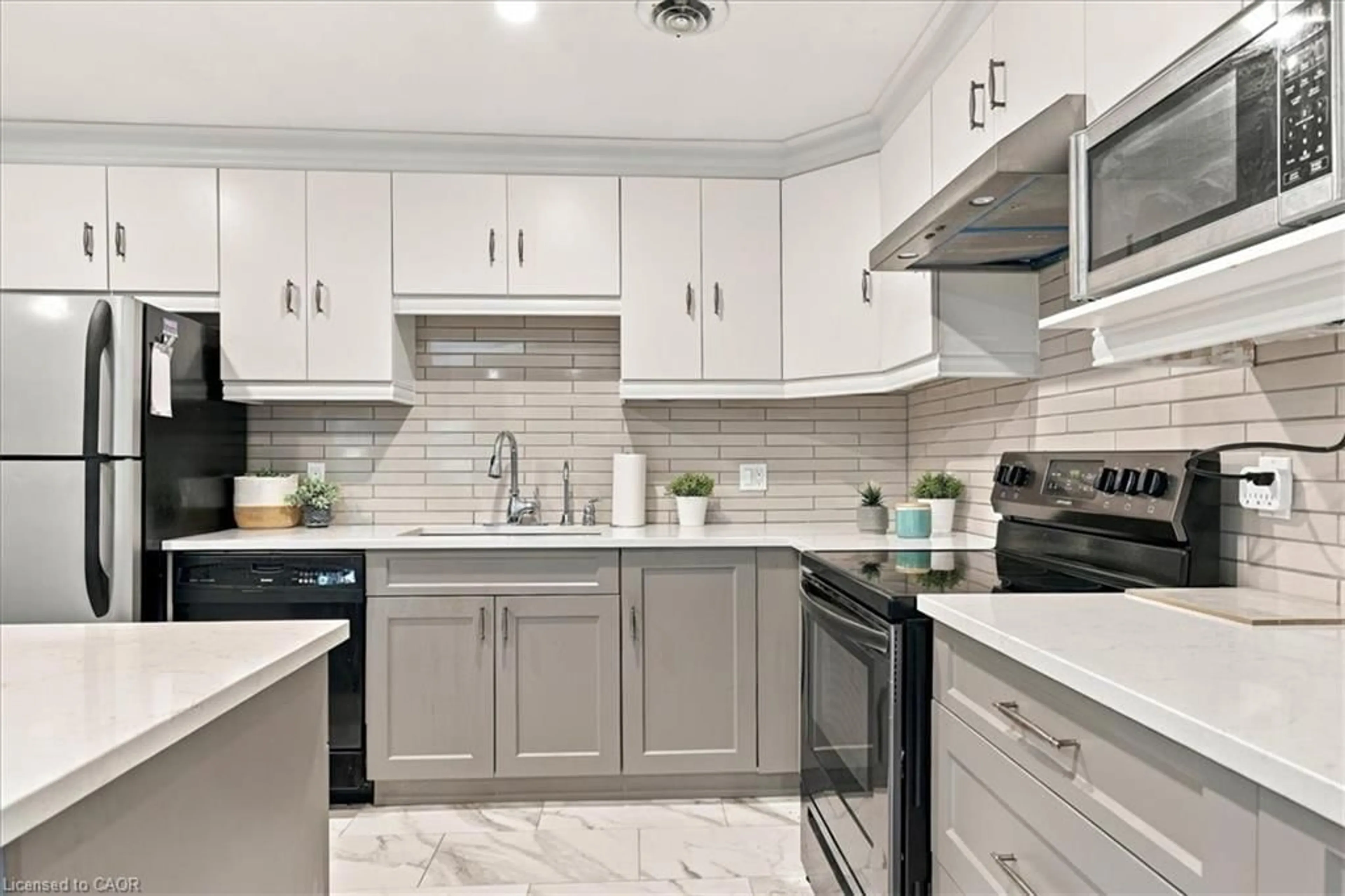 Contemporary kitchen, ceramic/tile floor for 200 River St #405, Fergus Ontario N1M 3H8