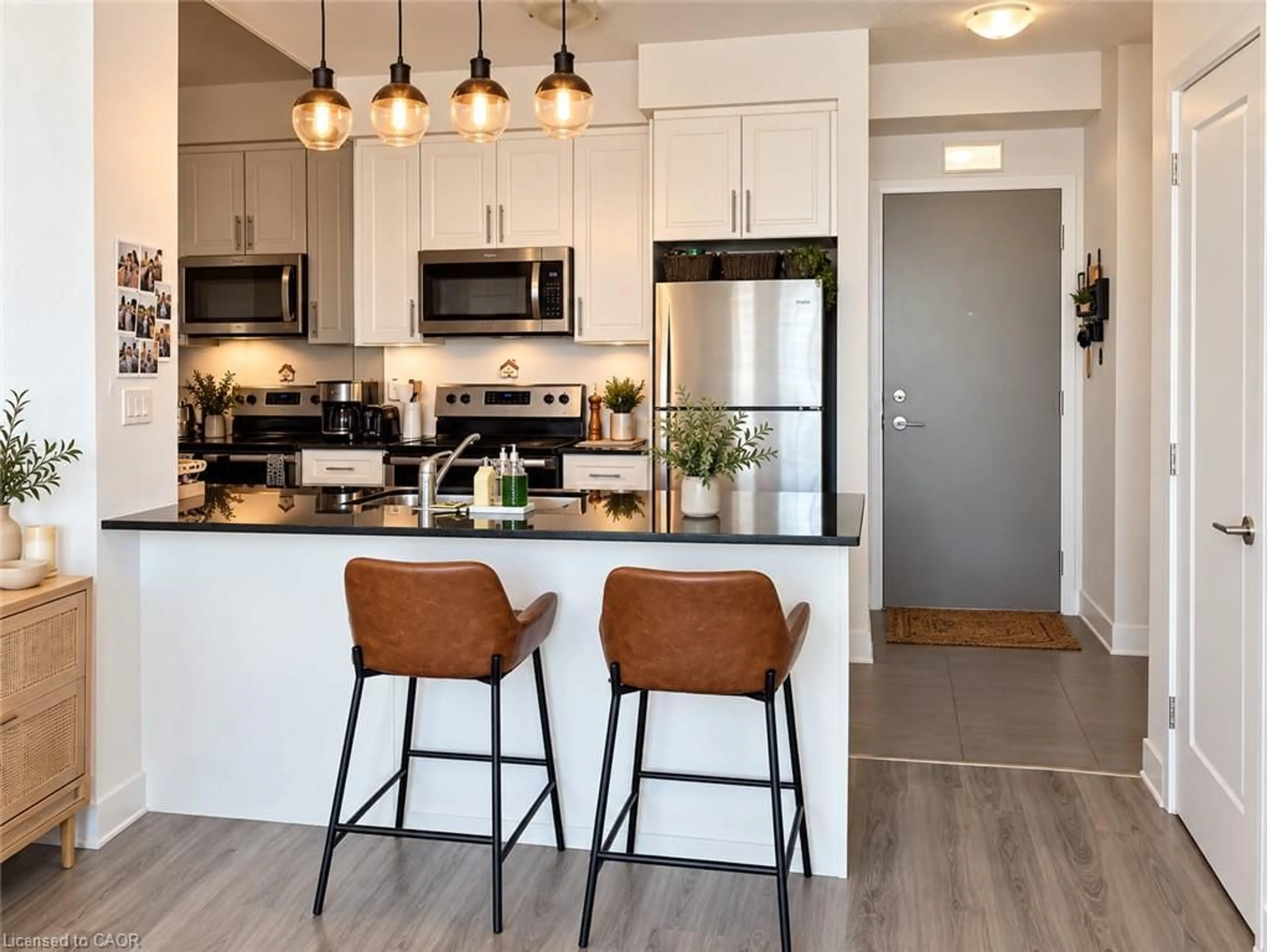 Open concept kitchen, unknown for 16 Concord Pl #421, Grimsby Ontario L3M 0J1