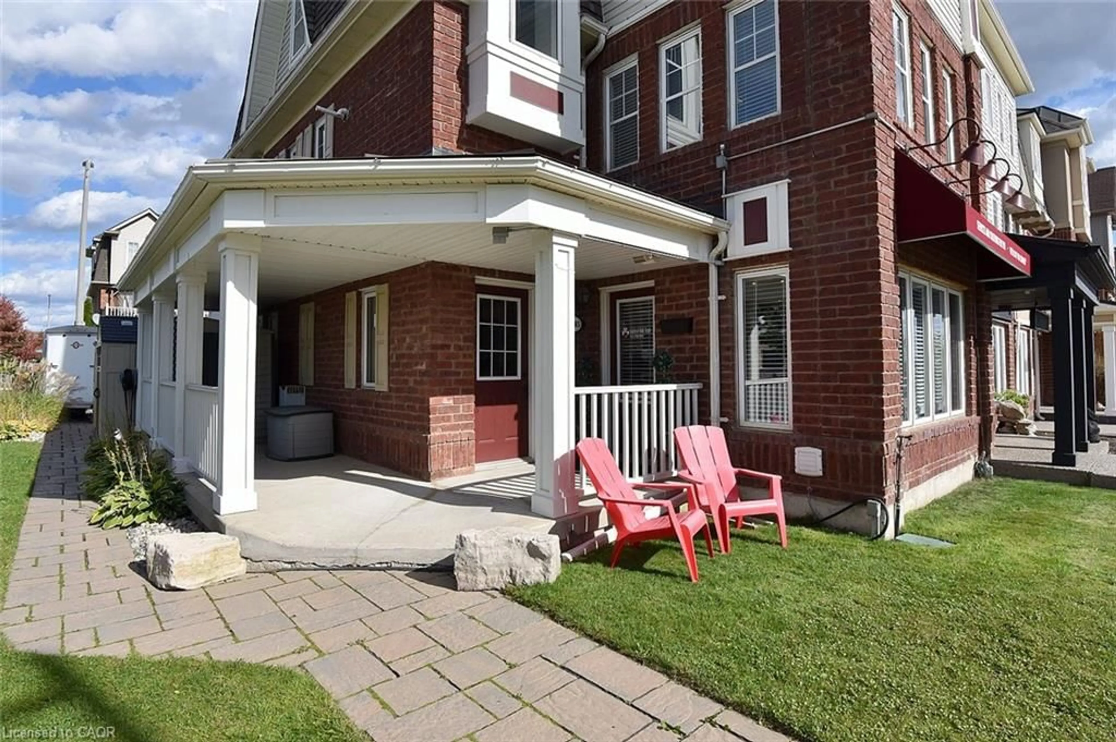 Patio, street for 3185 Walkers Line, Burlington Ontario L7M 0E1