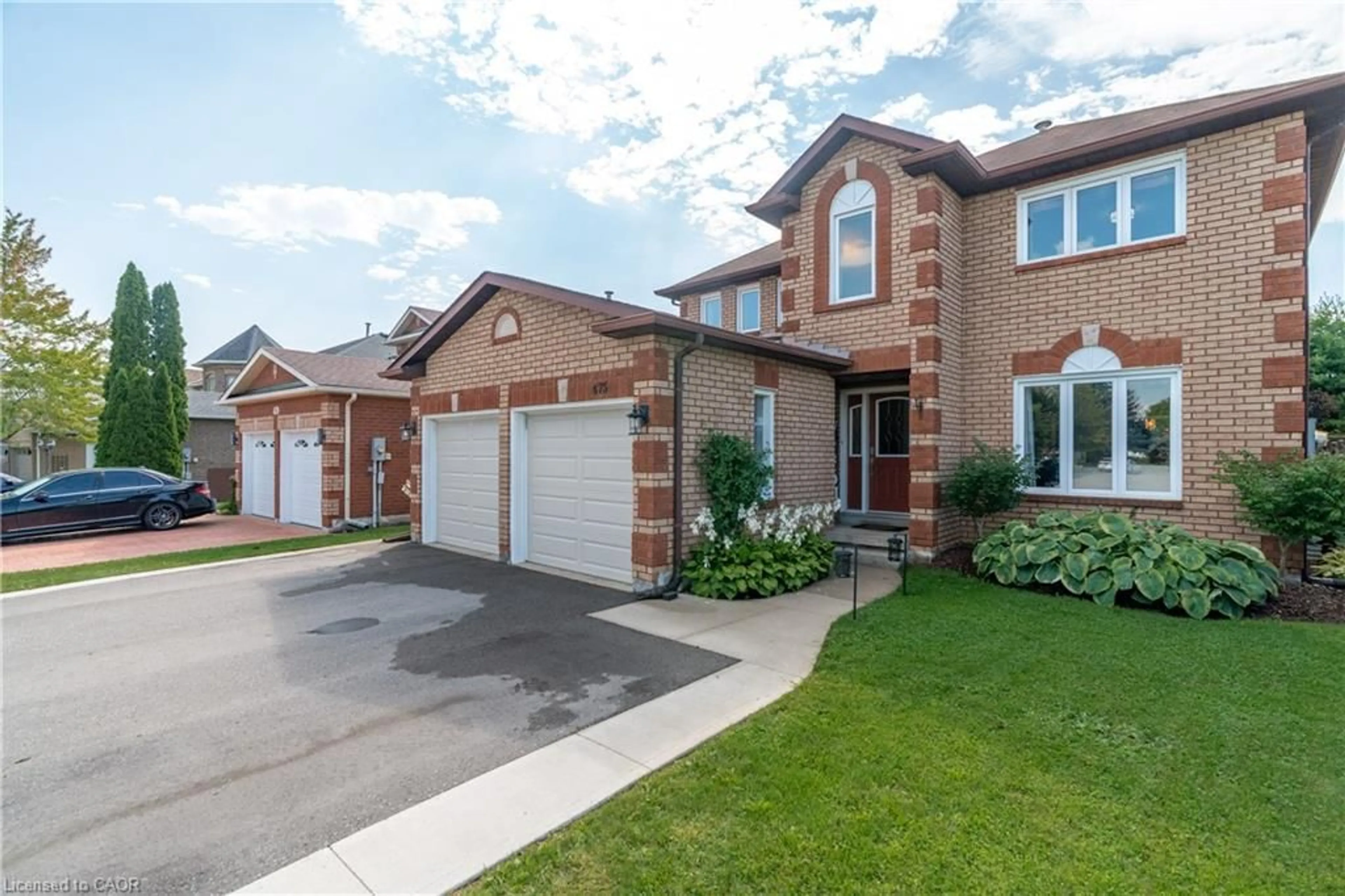 Home with brick exterior material, street for 475 Saginaw Pky, Cambridge Ontario N1T 1M6