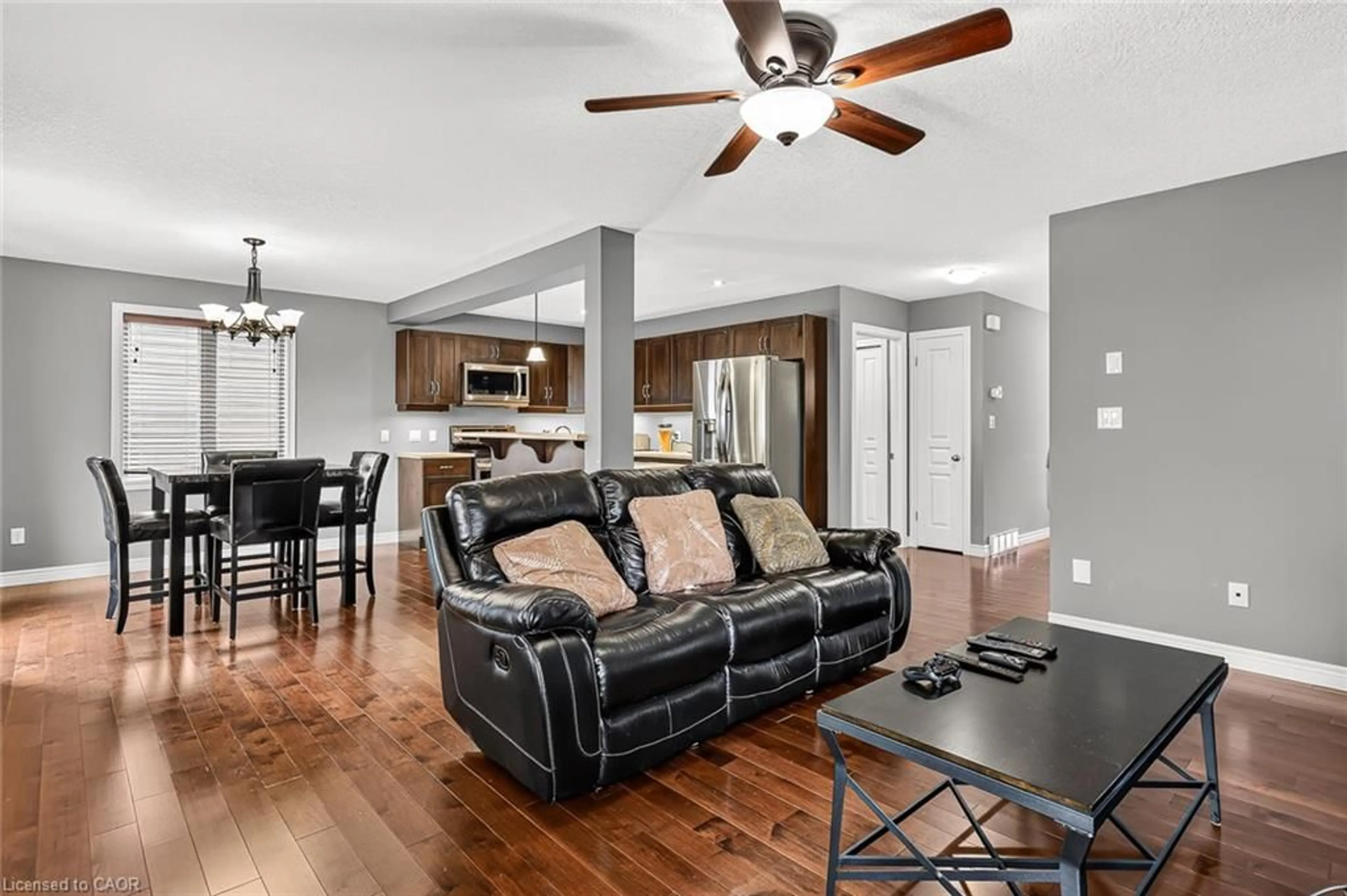 Living room with furniture, unknown for 1028 Alberni Rd, Woodstock Ontario N4T 0E8
