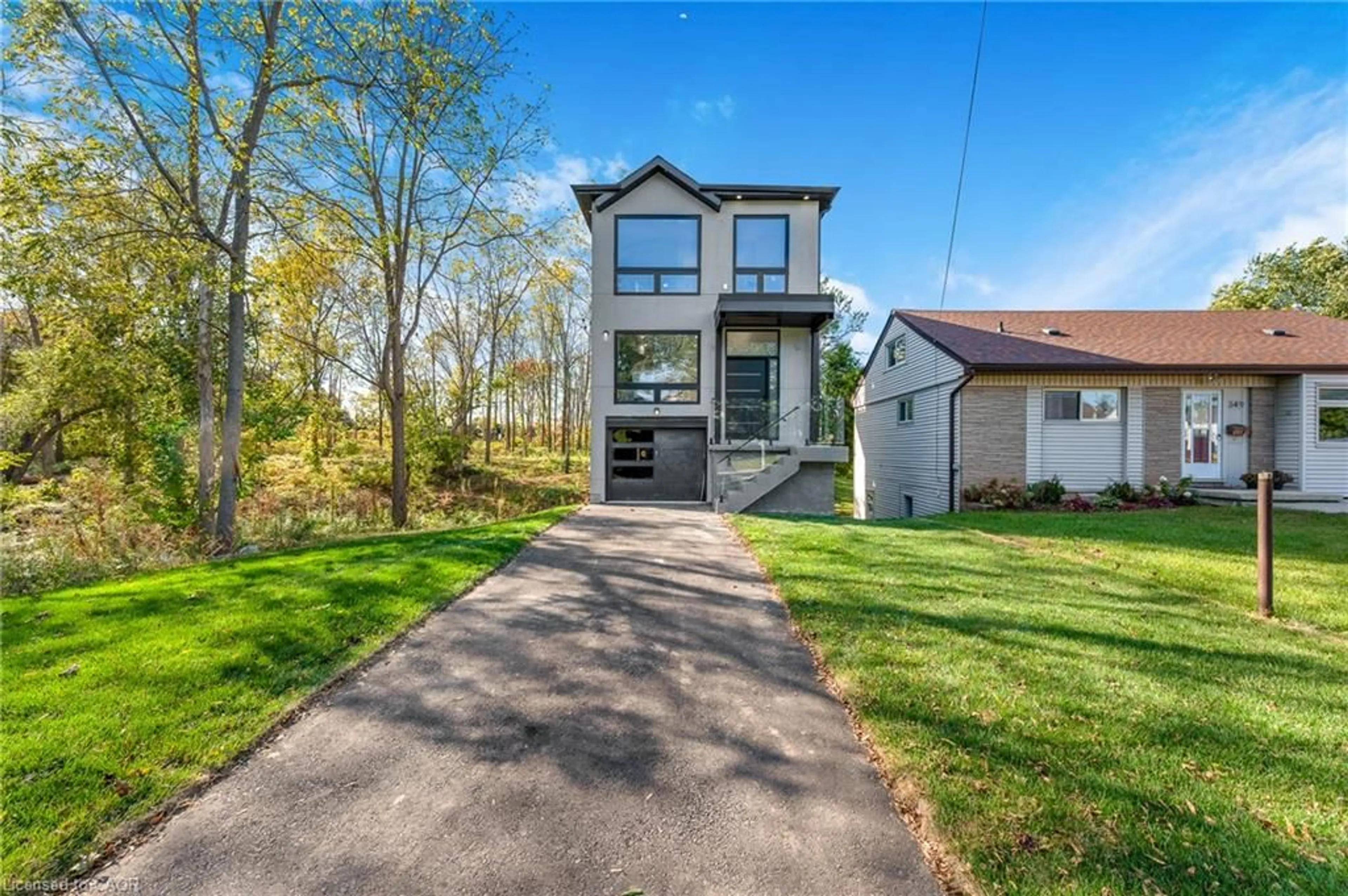 Unknown for 347 Book Rd, Grimsby Ontario L3M 2M5