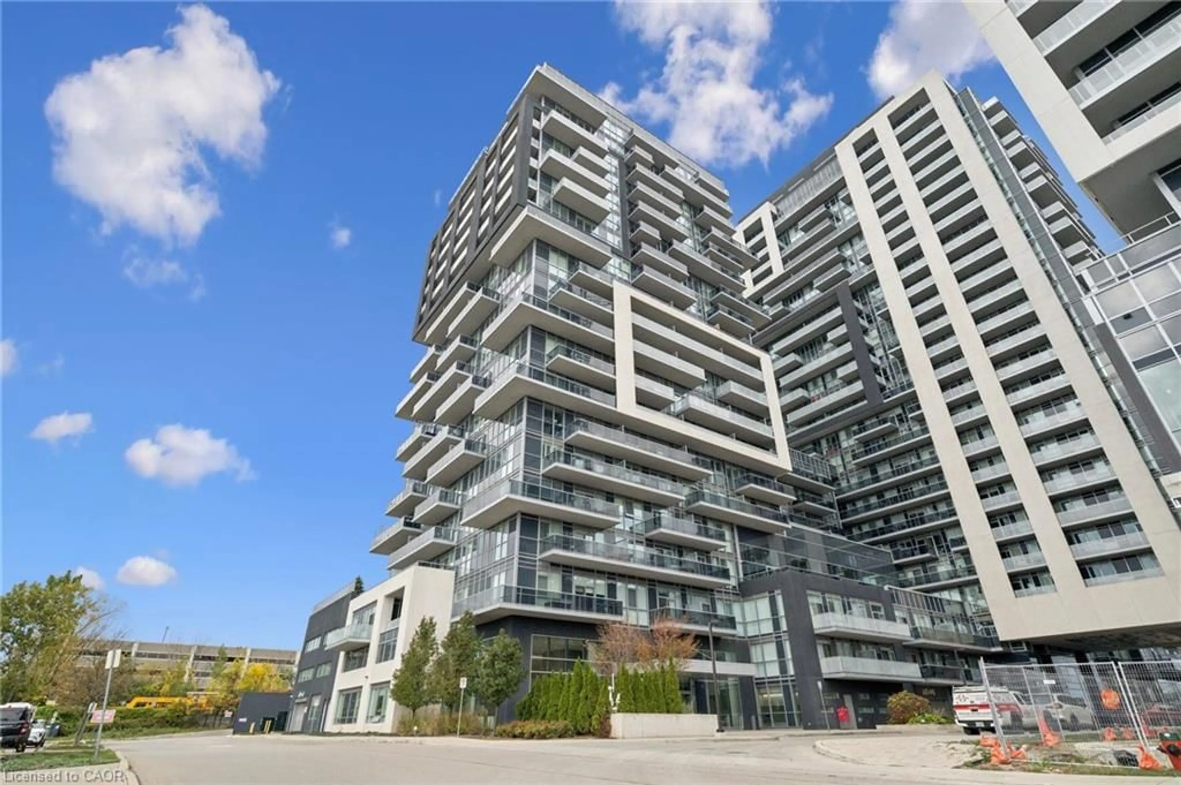 Unknown for 2081 Fairview St #1101, Burlington Ontario L7R 0E4